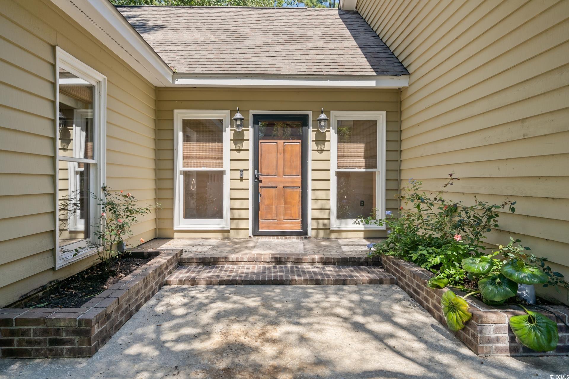 695 Country Club Dr.