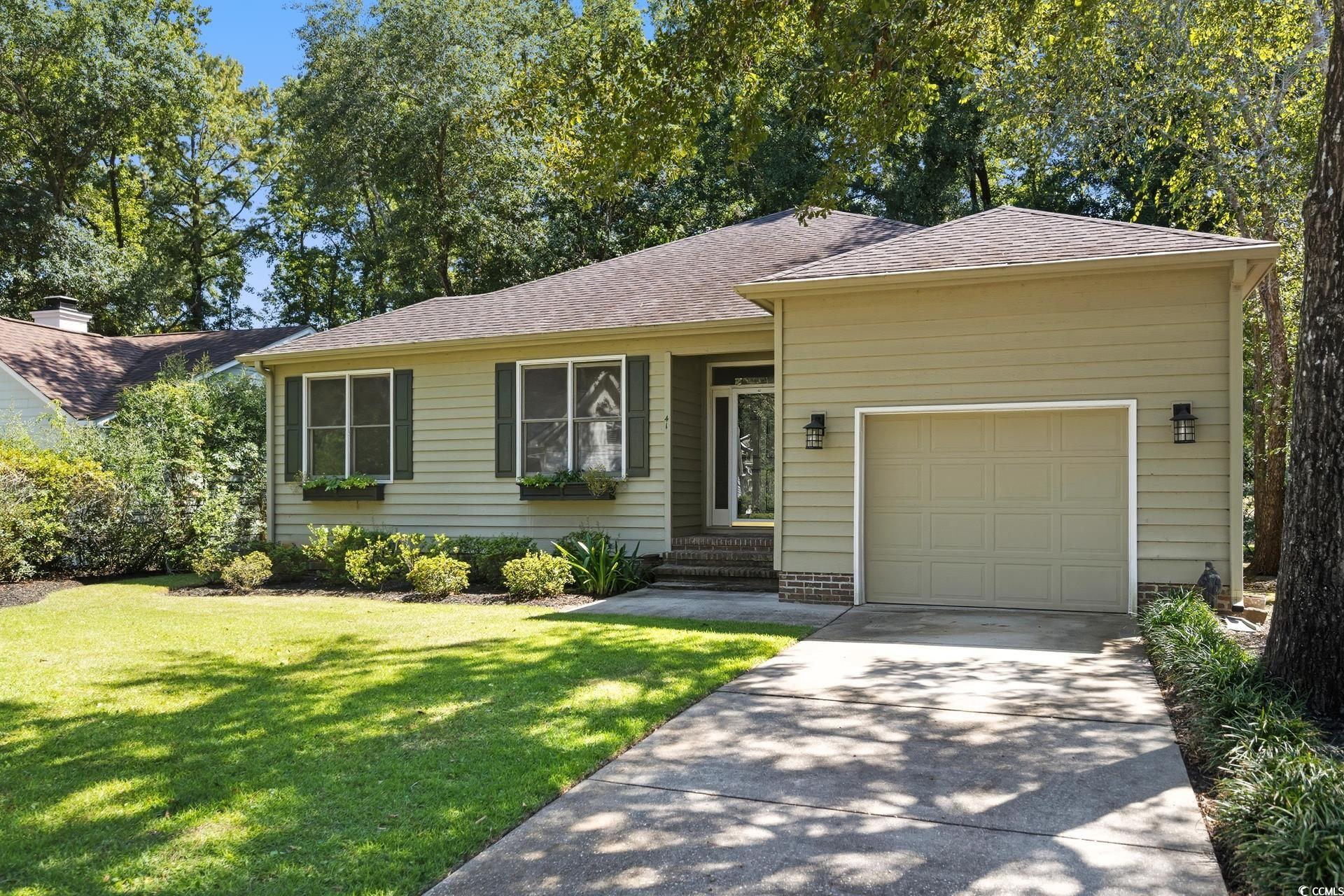 41 Redwing Ct.