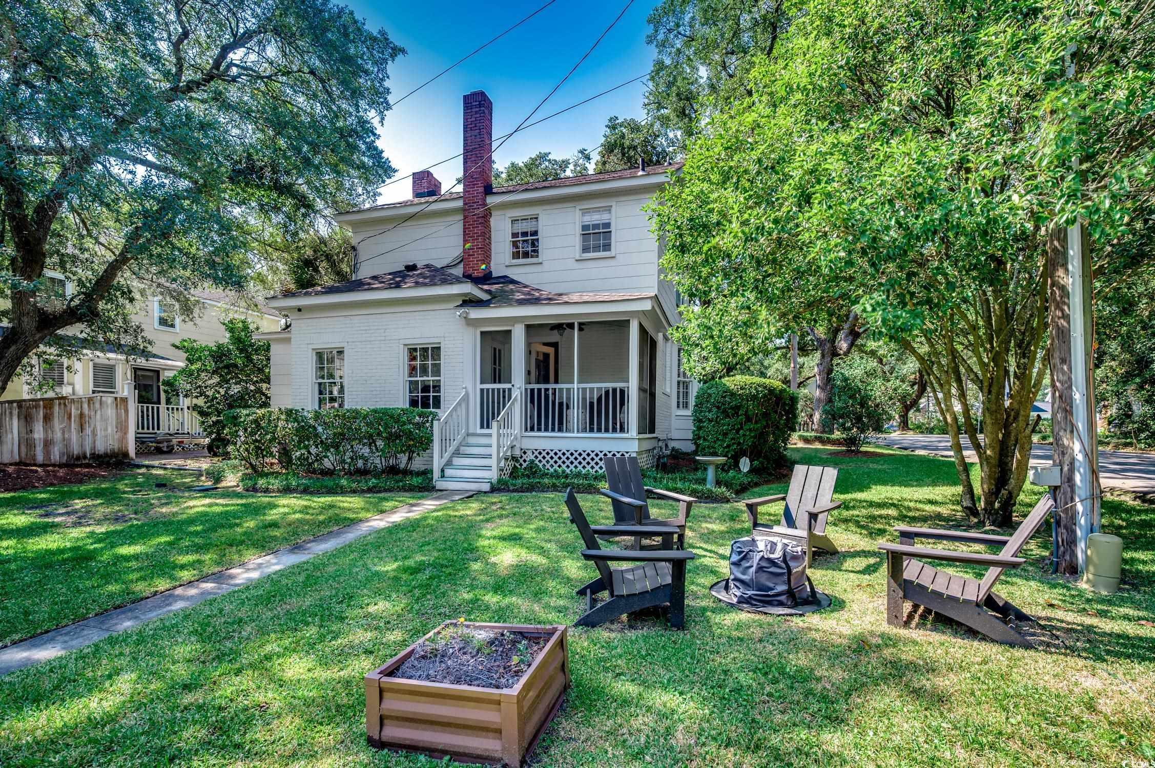 222 Duke St.
