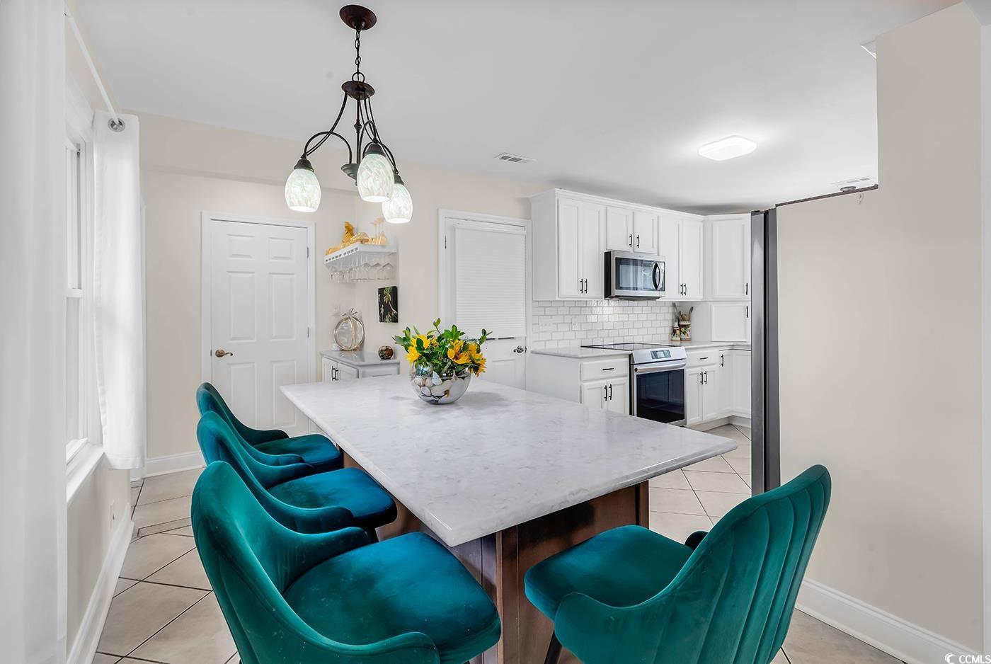 375 Old Ashley Loop