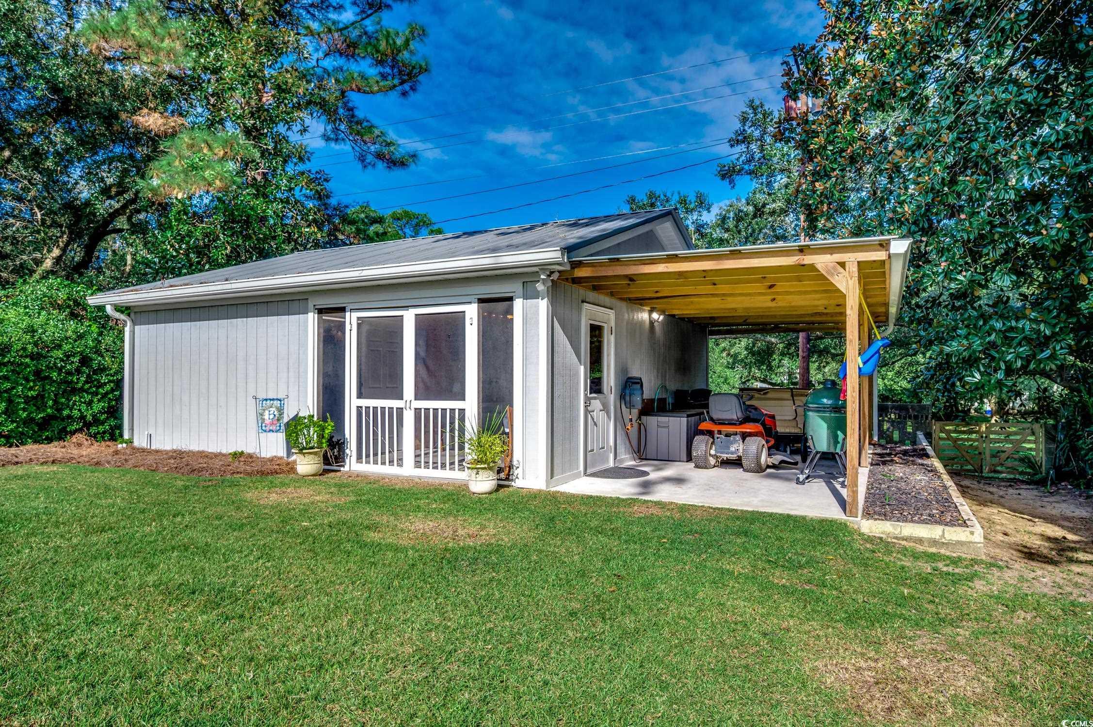635 Magnolia Dr.