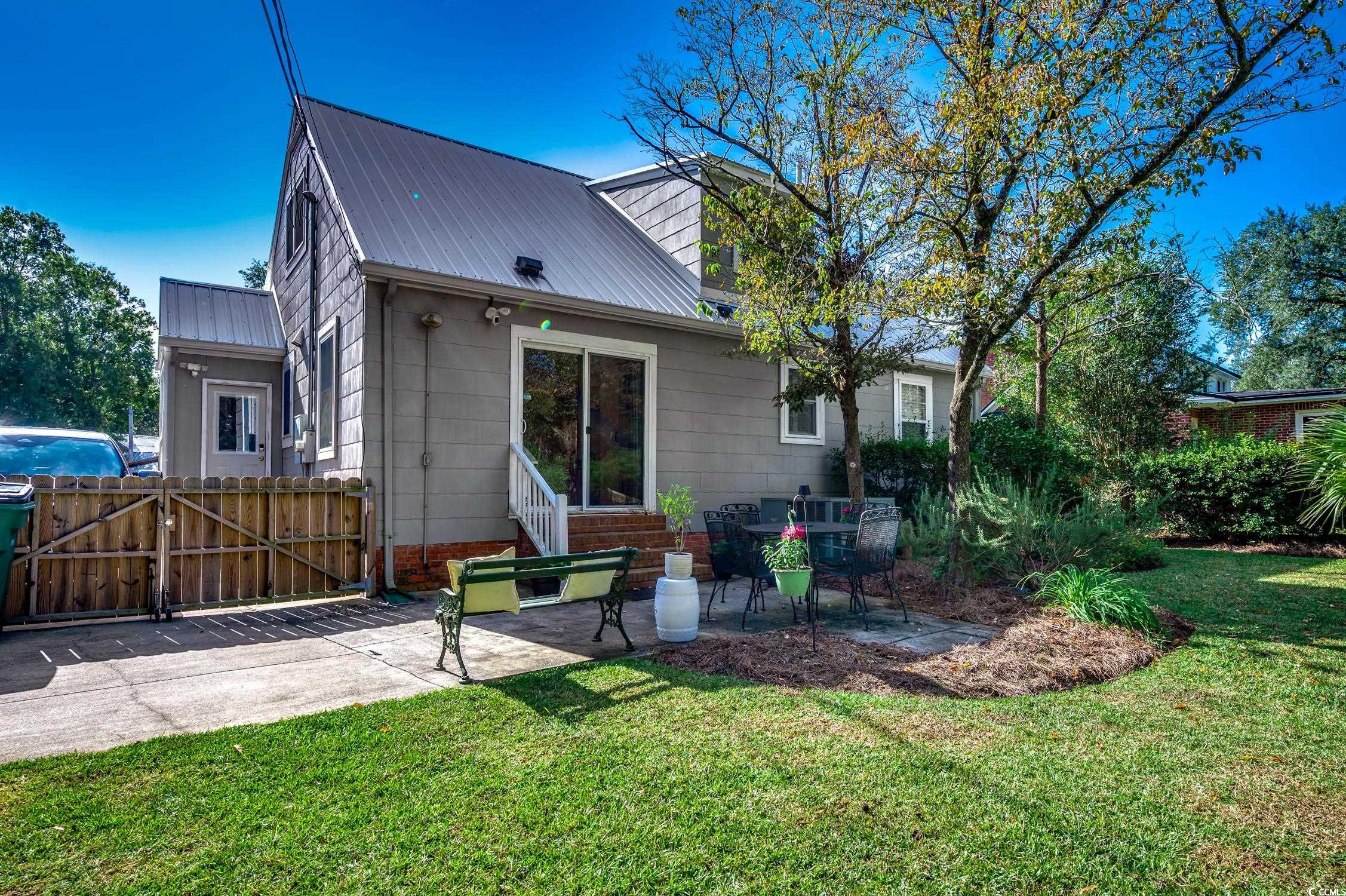 635 Magnolia Dr.