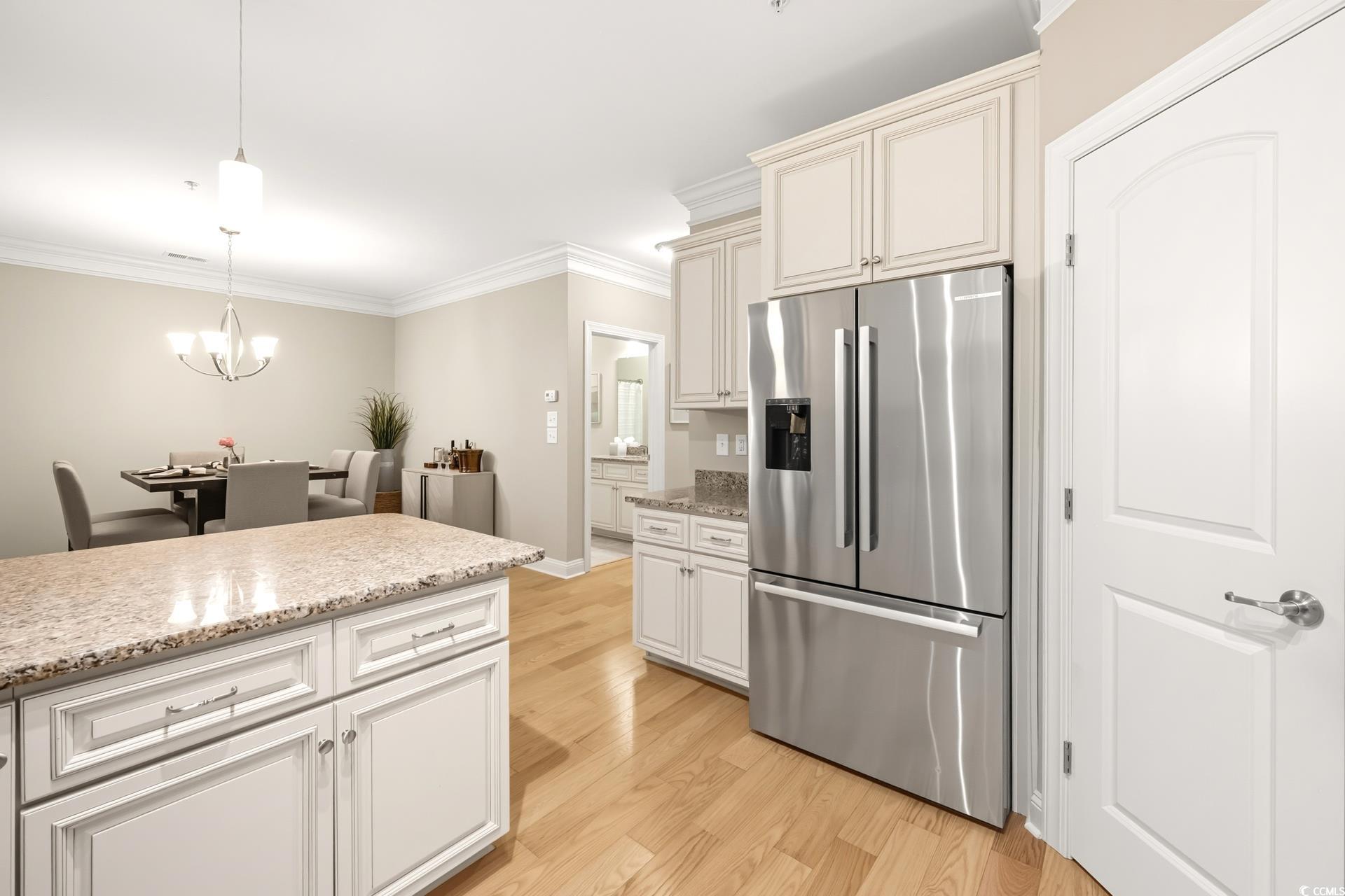 48 Mingo Dr. Unit: 1E
