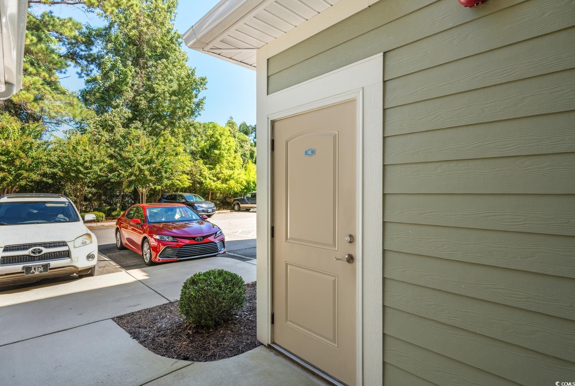 48 Mingo Dr. Unit: 1E