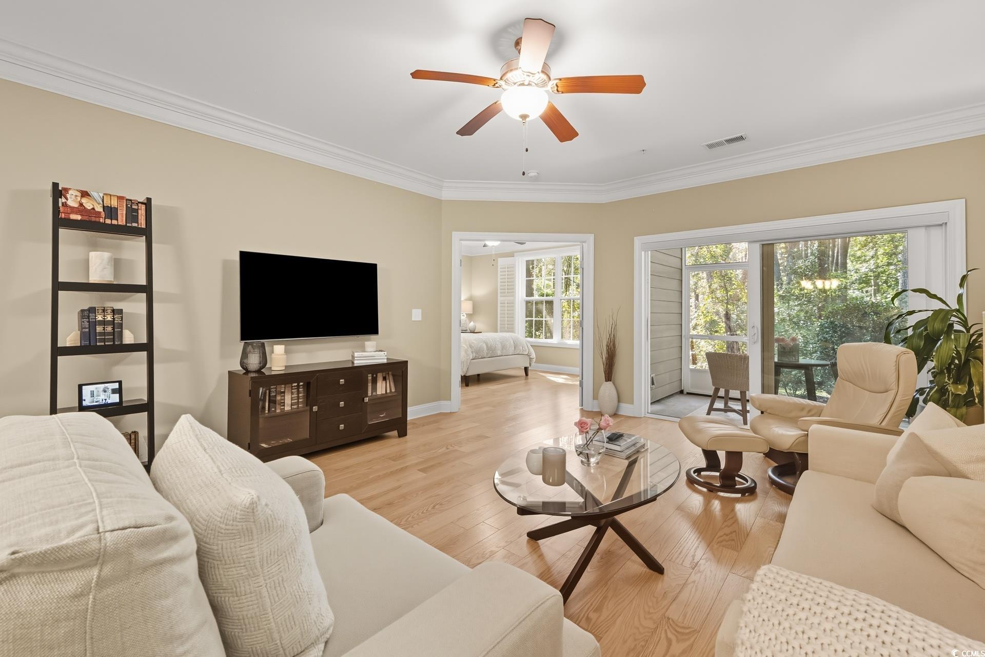 48 Mingo Dr. Unit: 1E
