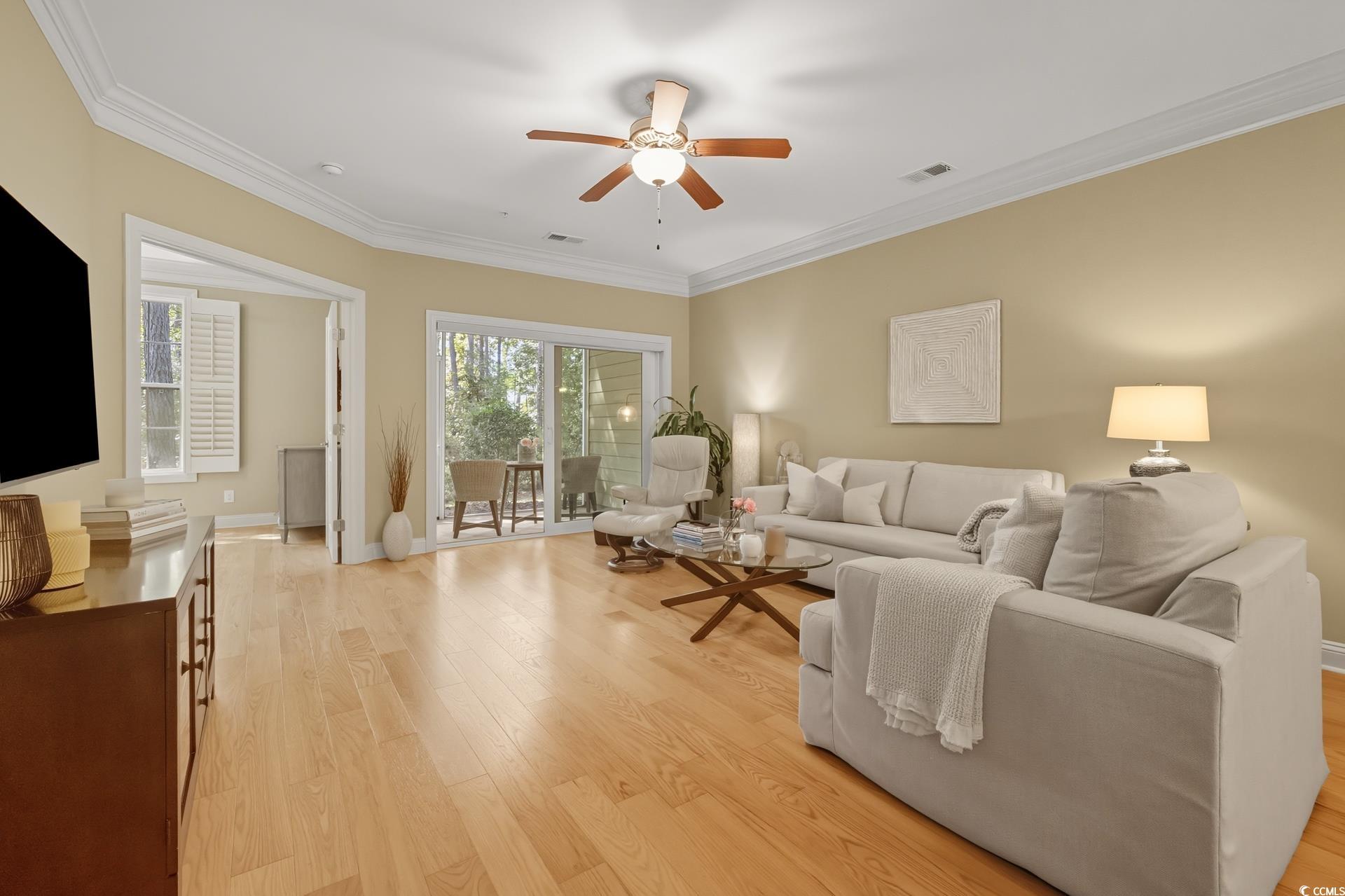 48 Mingo Dr. Unit: 1E