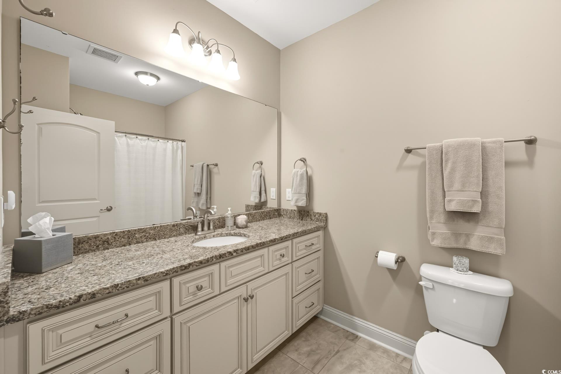 48 Mingo Dr. Unit: 1E