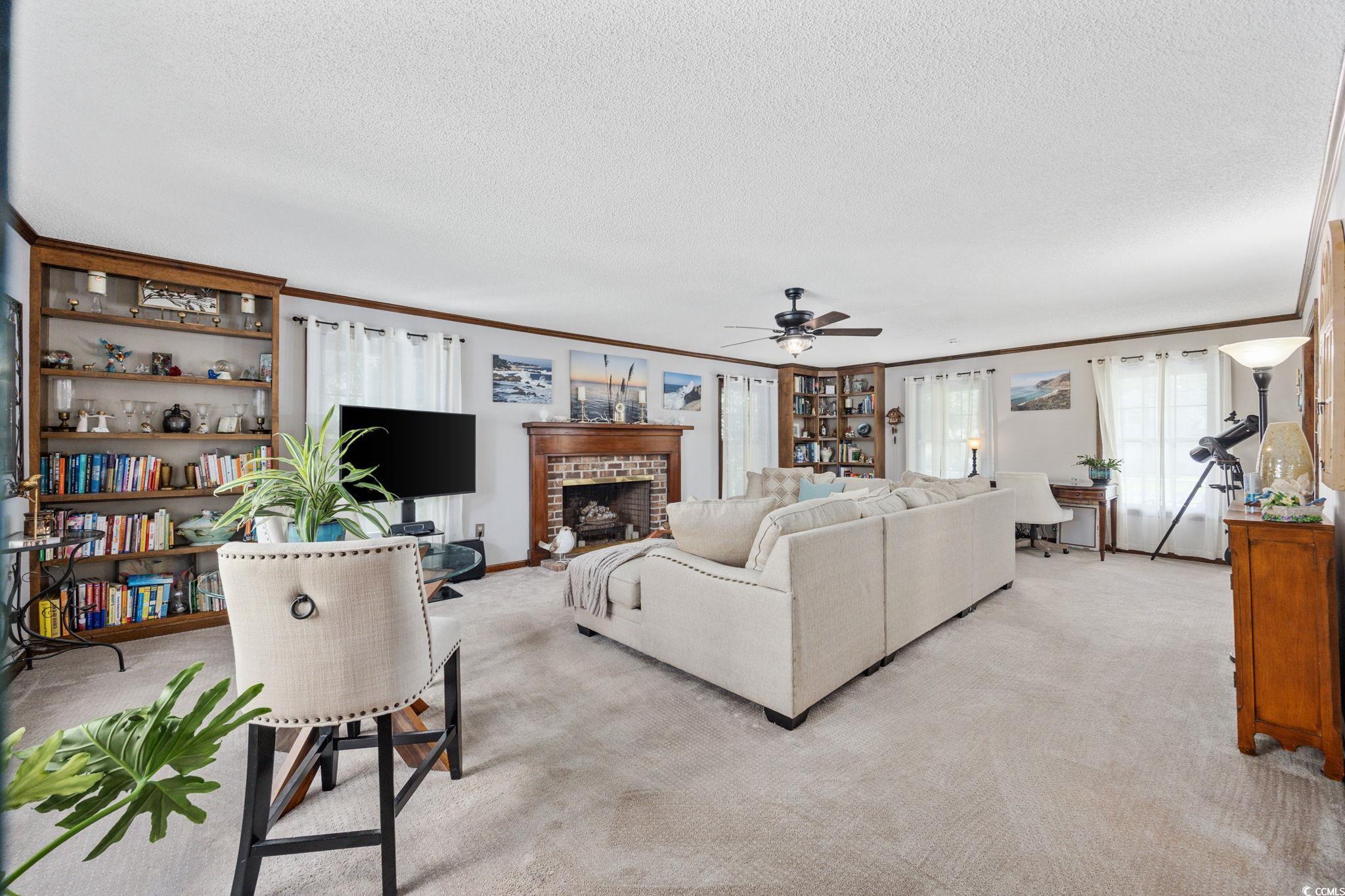 130 Parkview Dr.