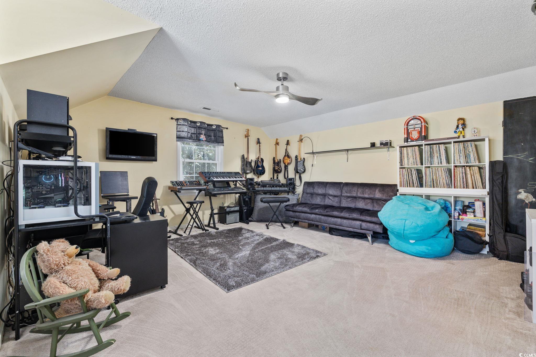 130 Parkview Dr.