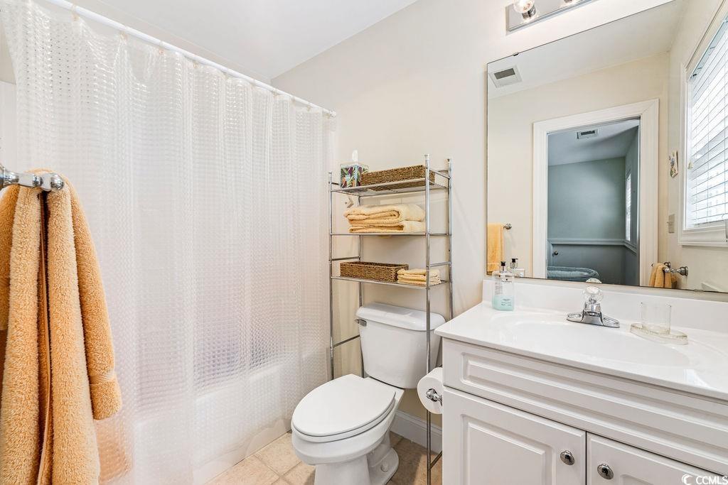 489-1 Golden Bear Dr. Unit: 1