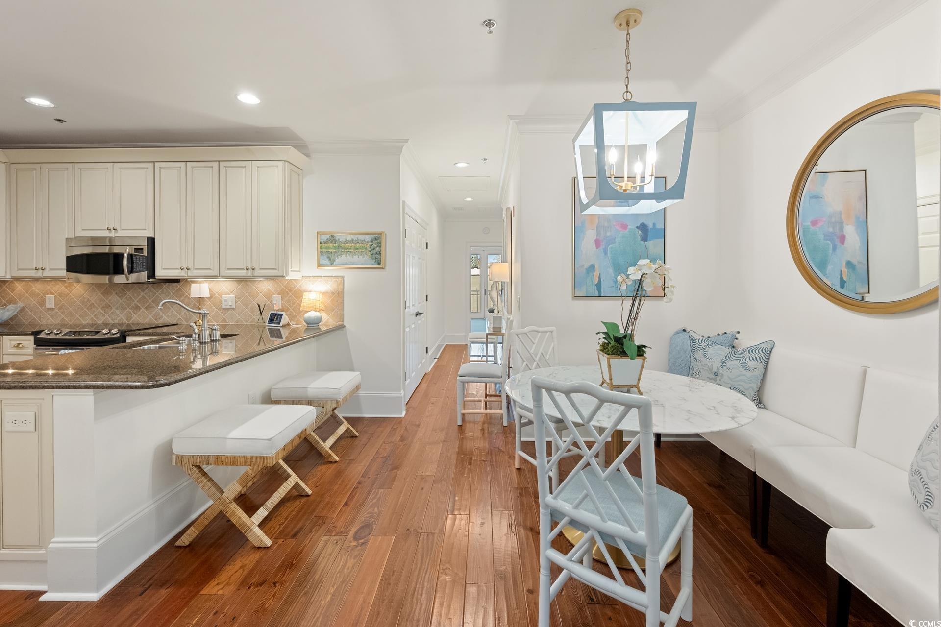 815 Front St. Unit: 2-H