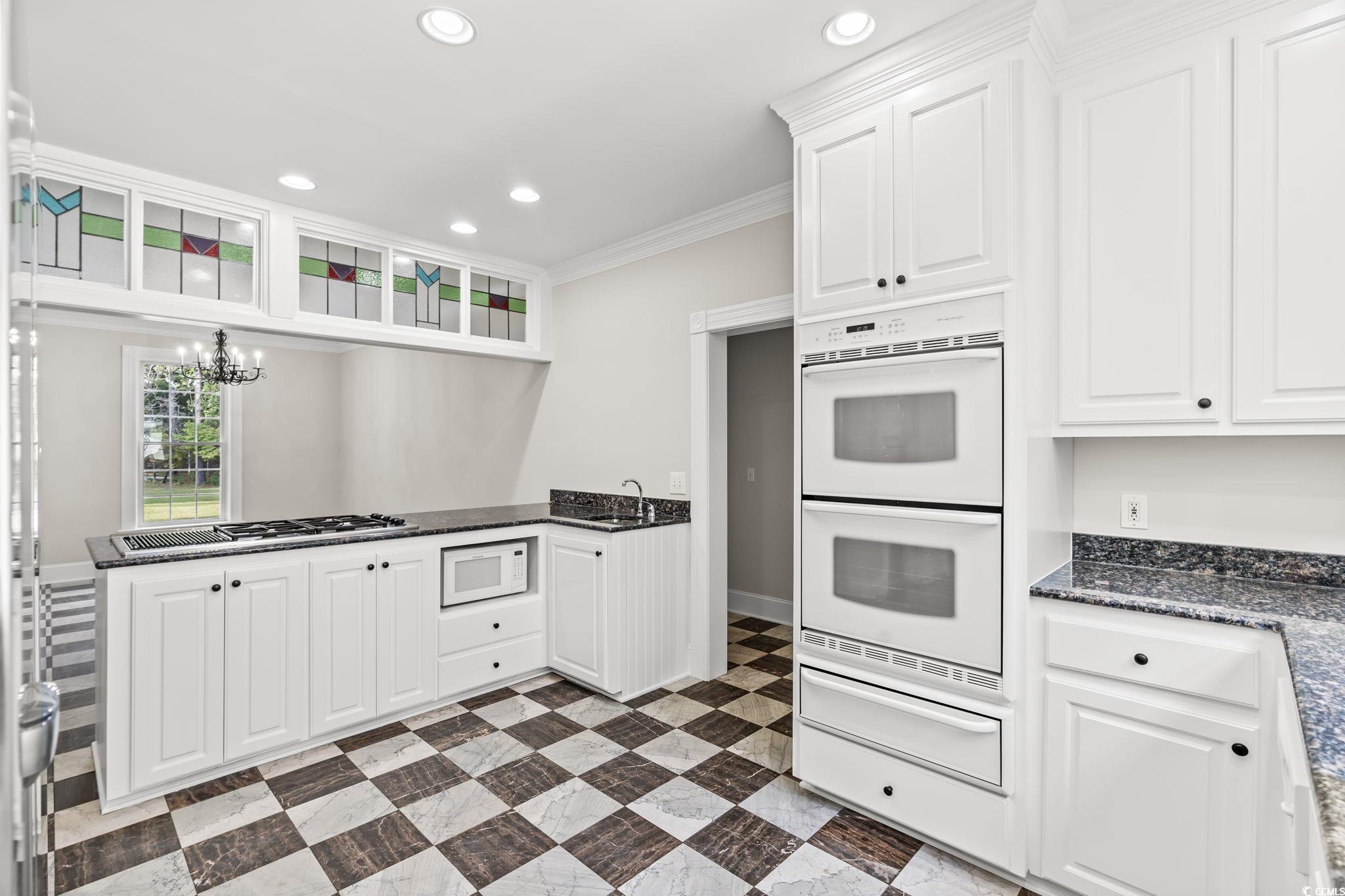 3293 Center Rd.