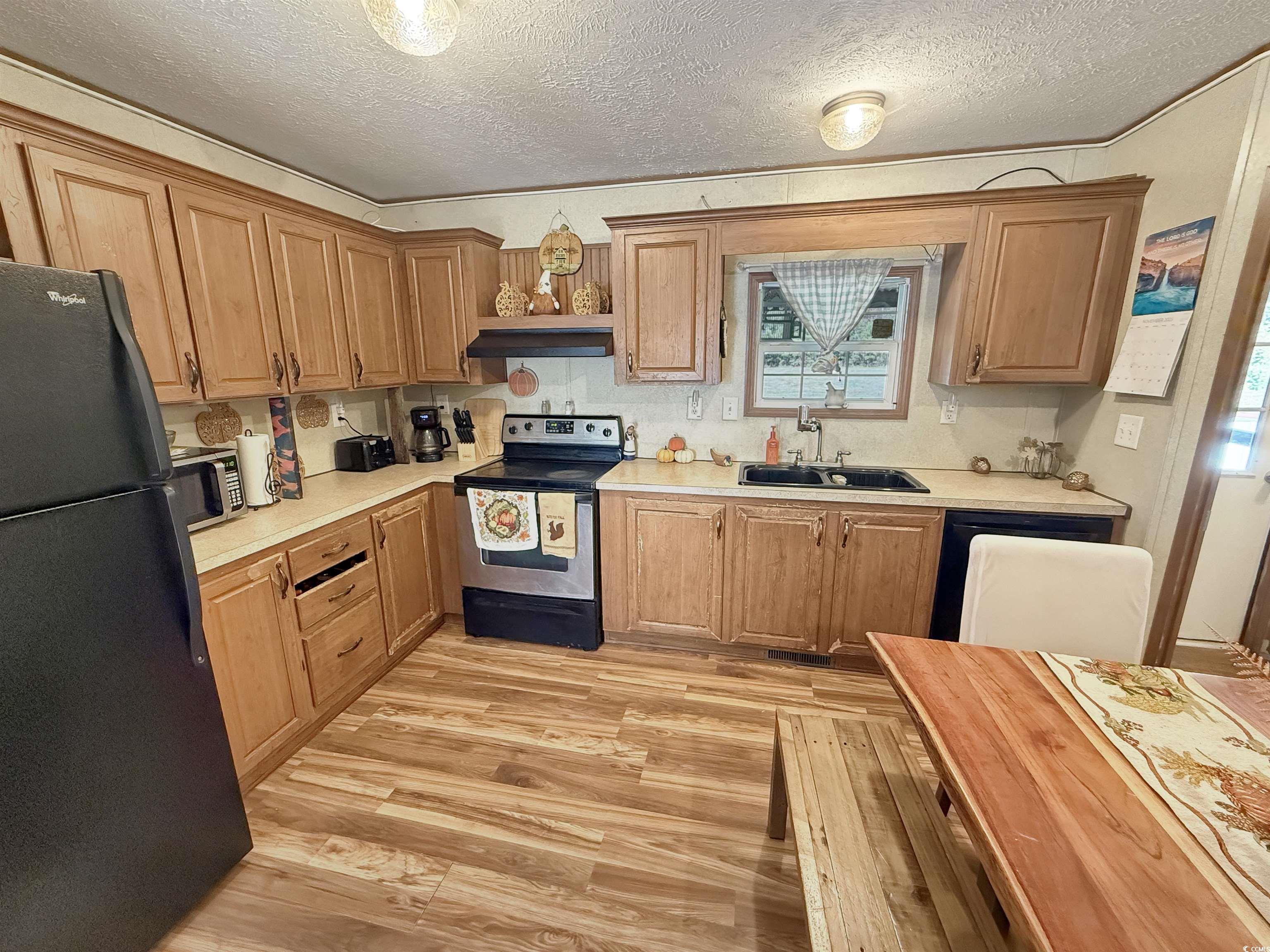 3264 Ten Acre Rd.