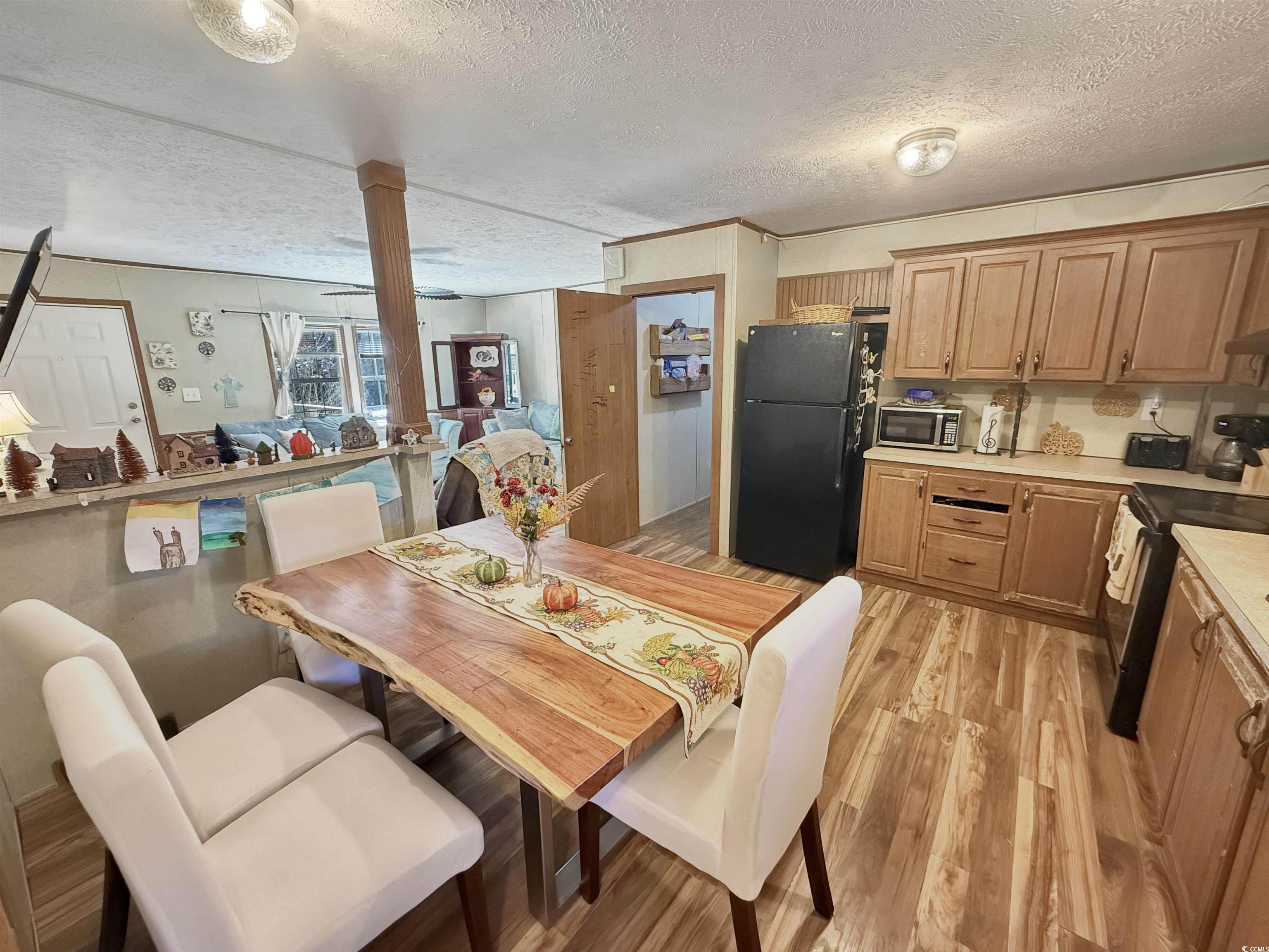3264 Ten Acre Rd.
