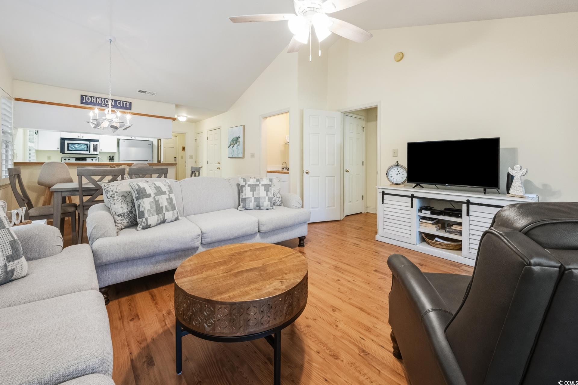 76 Stillwood Dr. Unit: 4