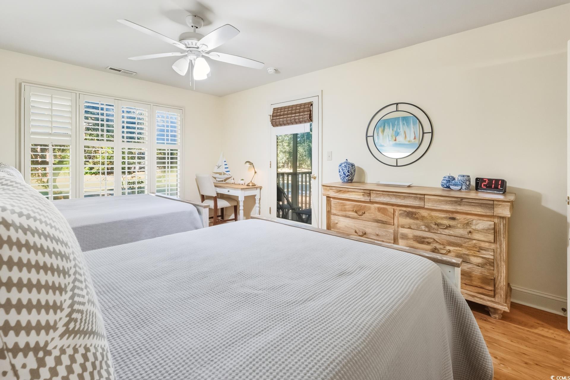 76 Stillwood Dr. Unit: 4