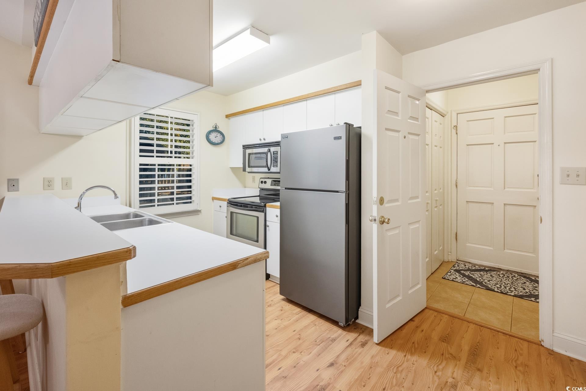 76 Stillwood Dr. Unit: 4
