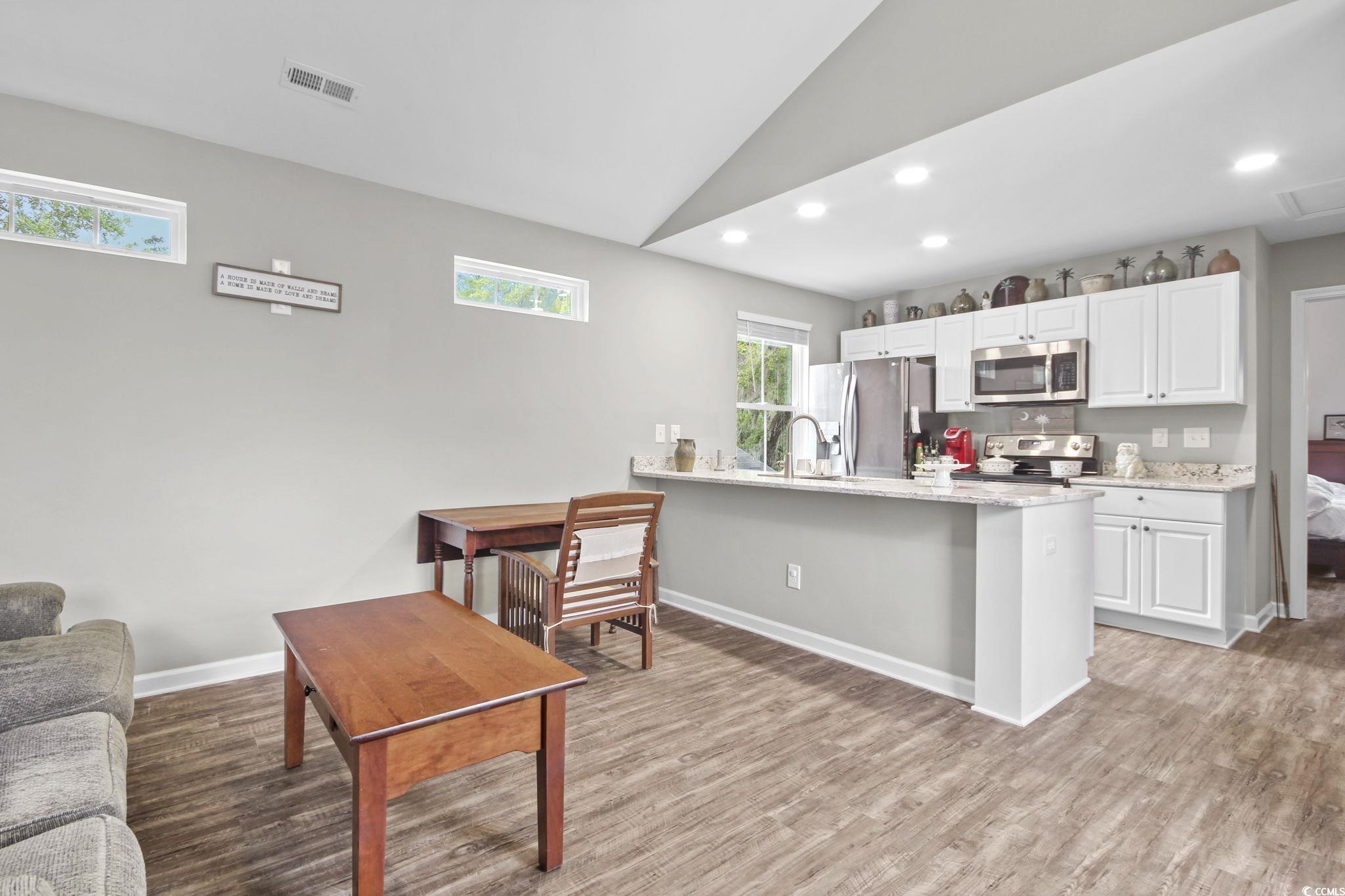 610 Bayview Dr.