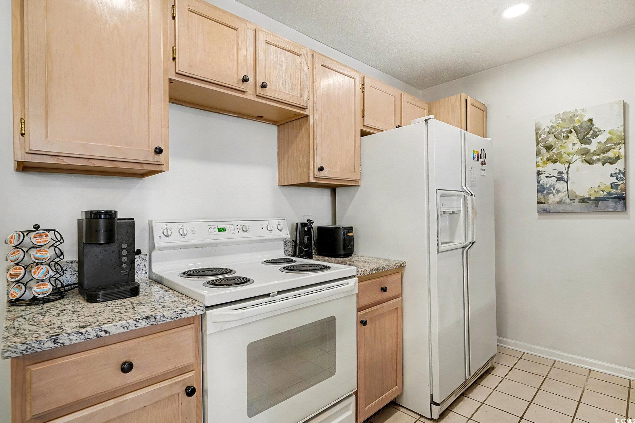 140 Spanish Oak Ct. Unit: E