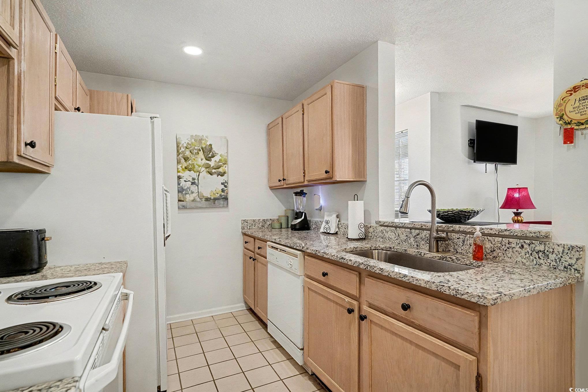 140 Spanish Oak Ct. Unit: E