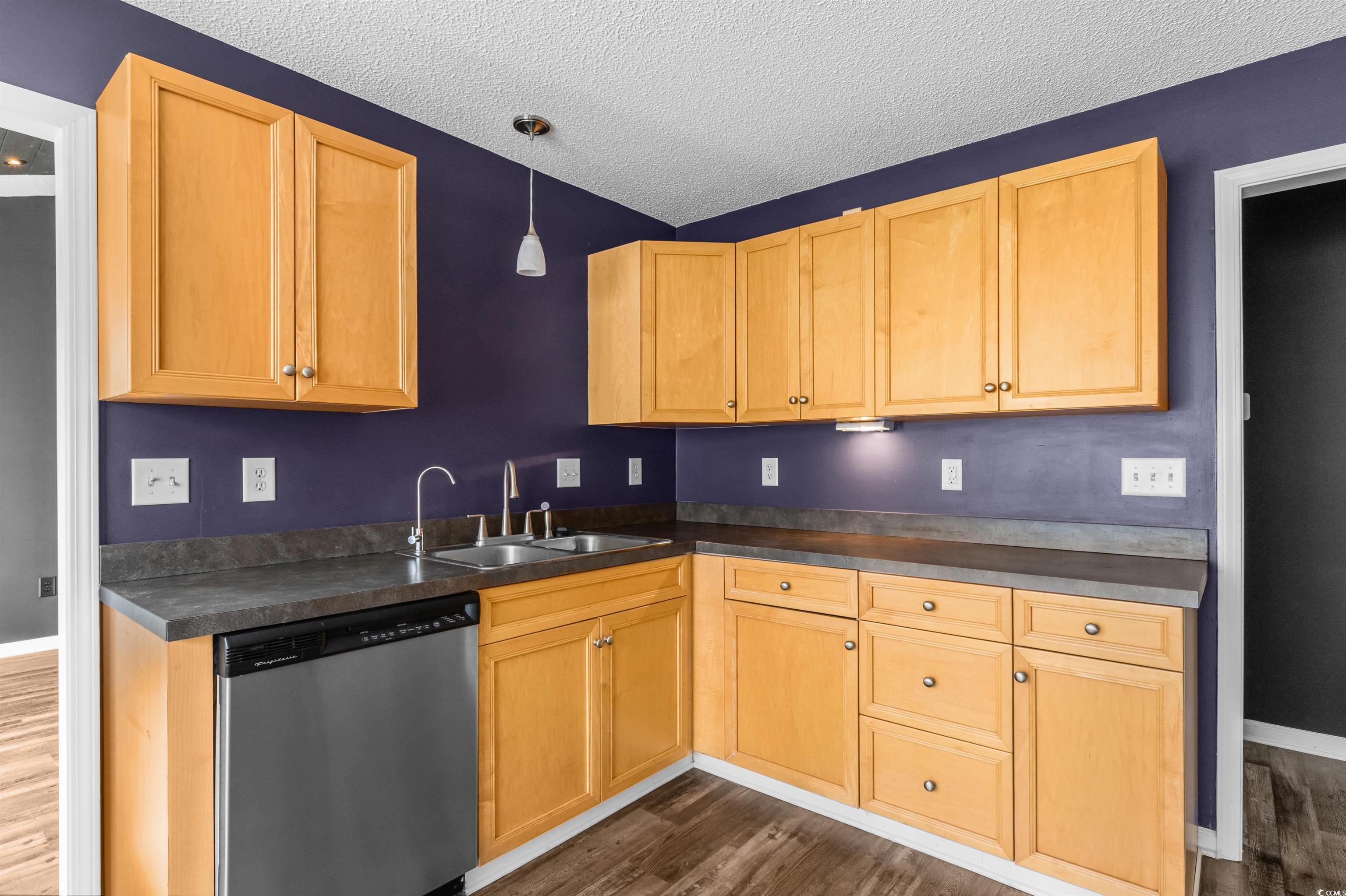 5029 Capulet Circle