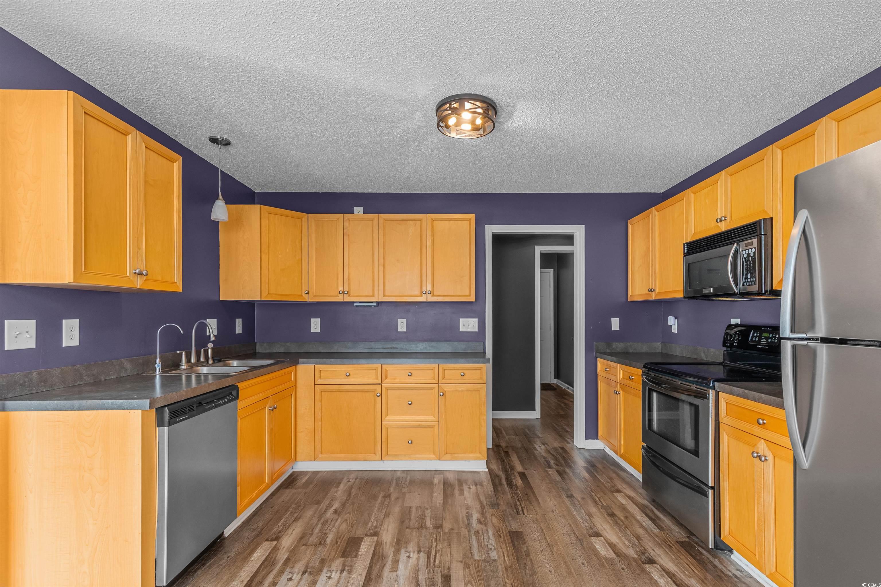 5029 Capulet Circle