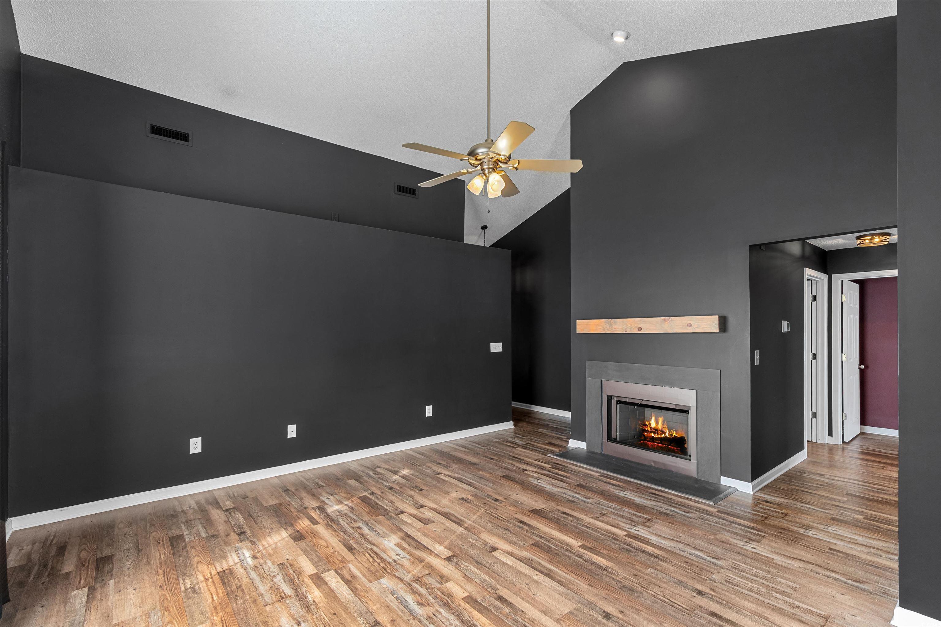 5029 Capulet Circle