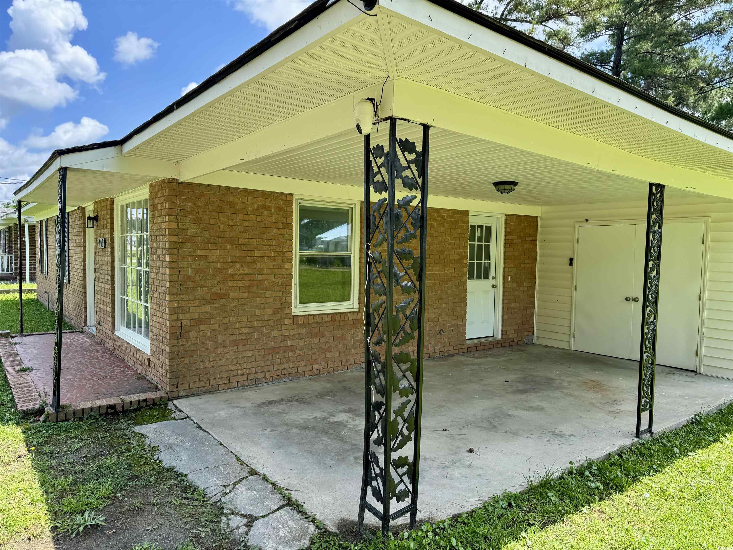 109 S Maple Ave.