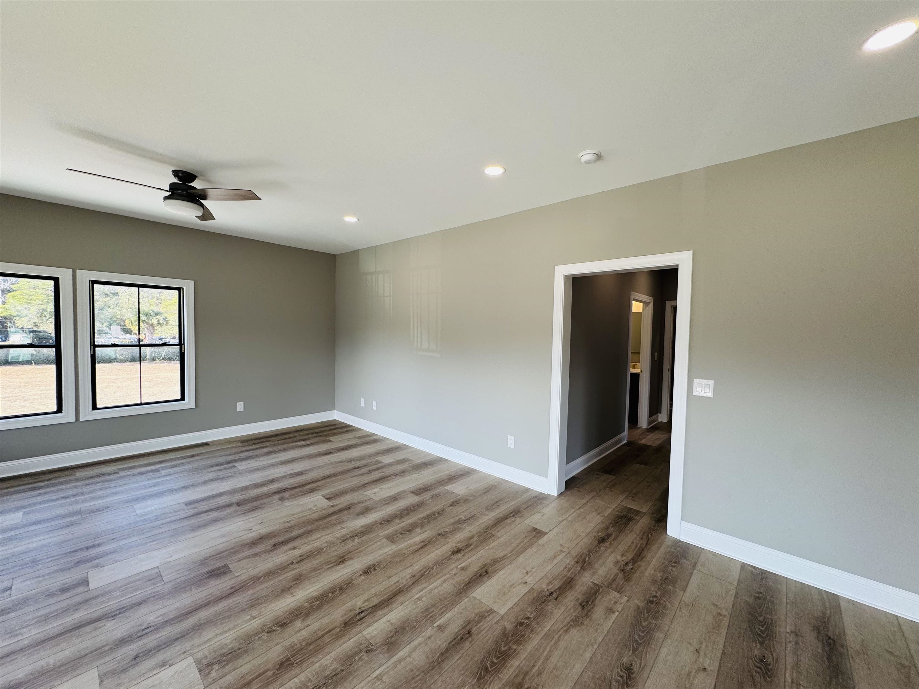 825 Commanders Island Dr.