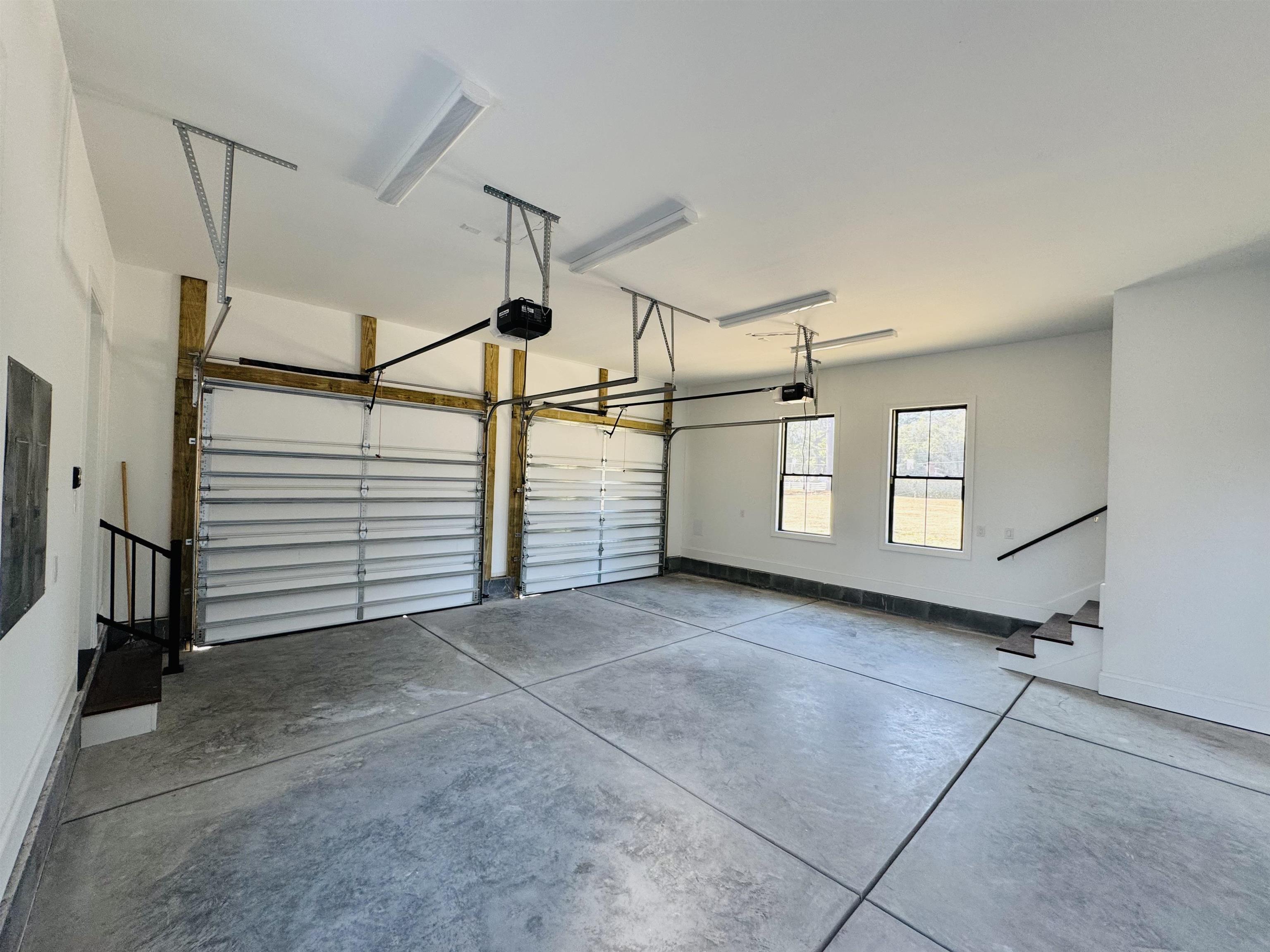 825 Commanders Island Dr.