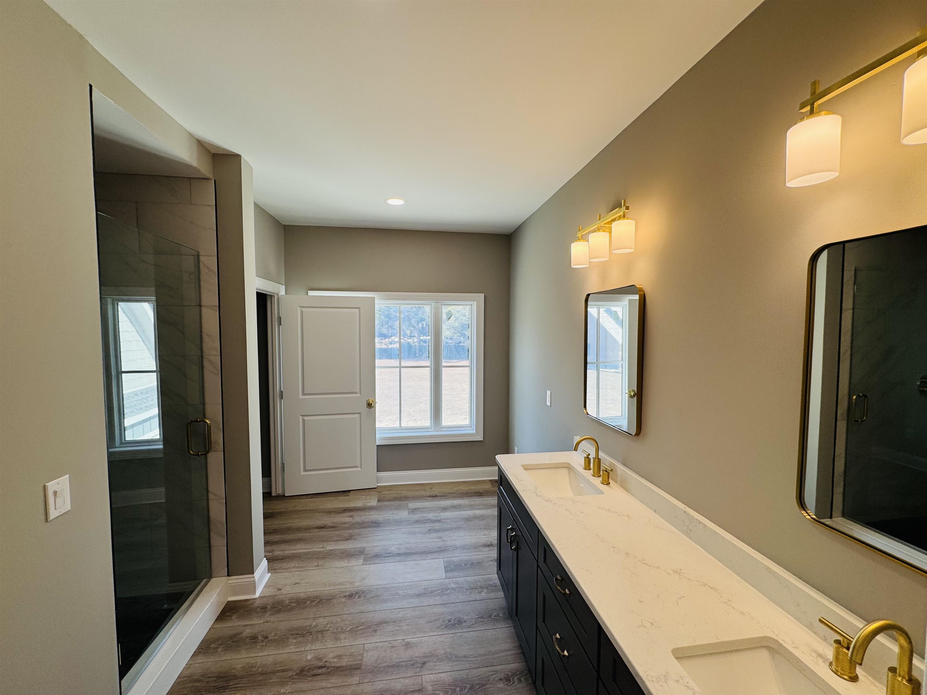 825 Commanders Island Dr.