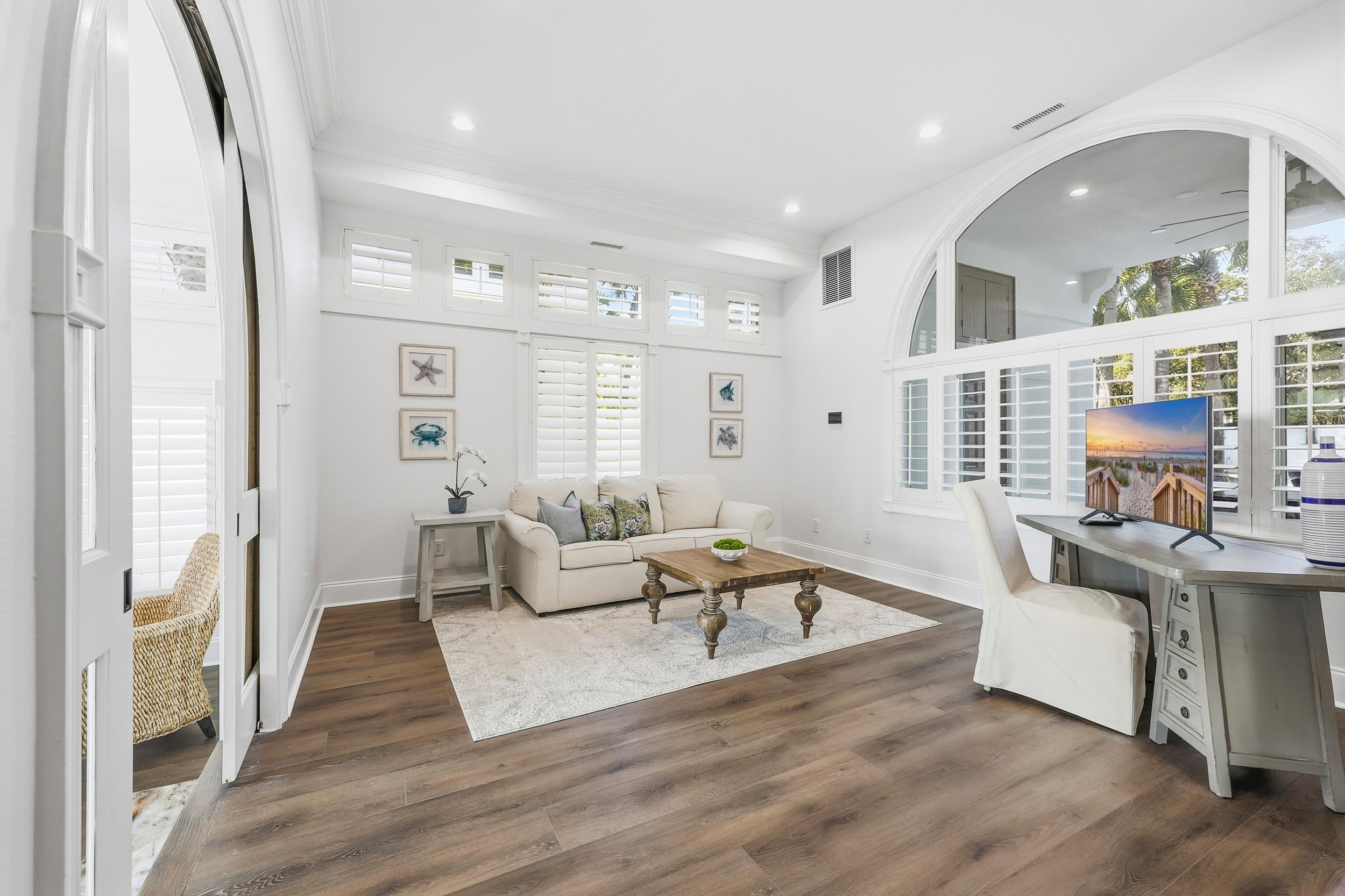 5104 Ocean Blvd. N