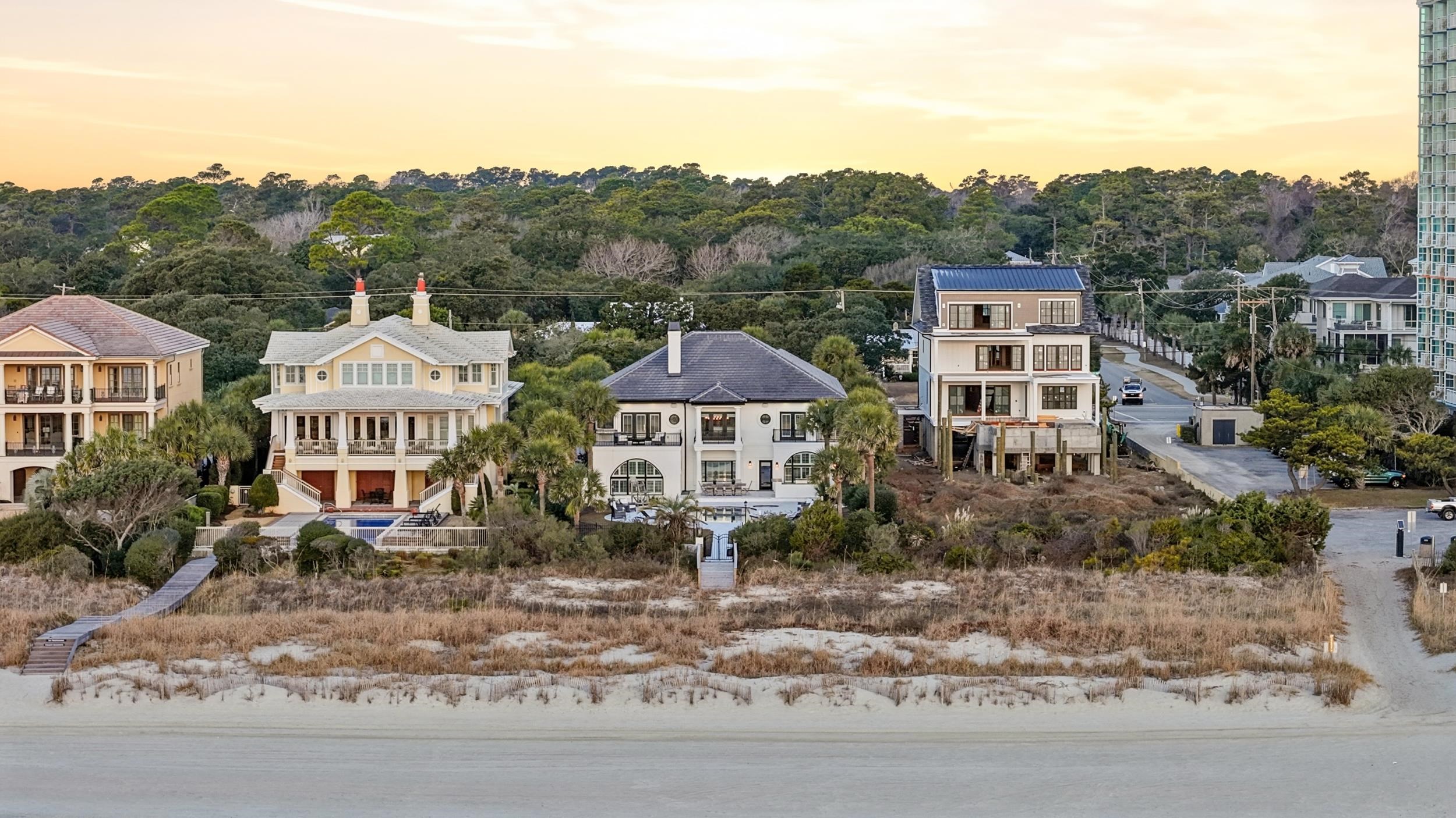 5104 Ocean Blvd. N