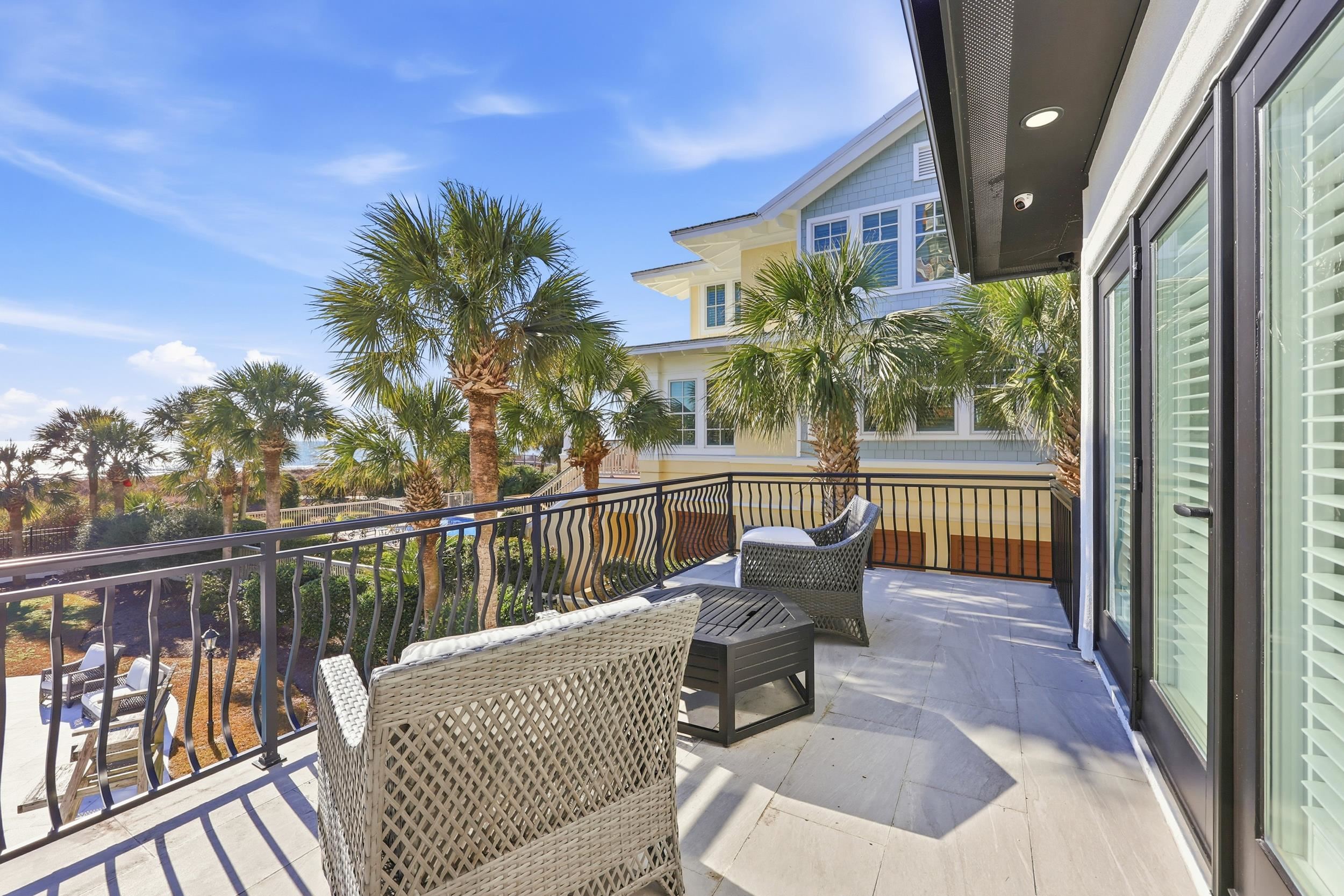 5104 Ocean Blvd. N