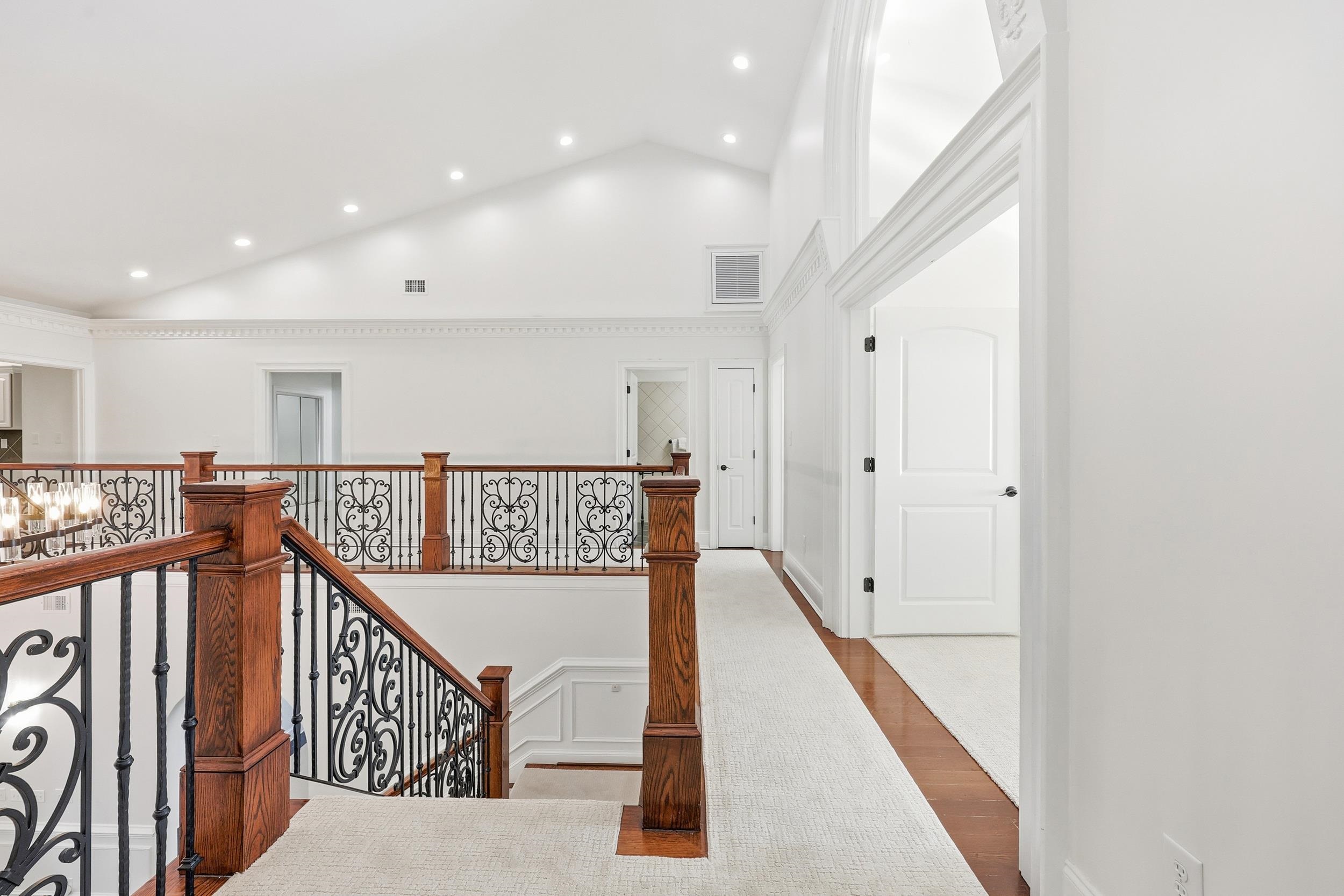 5104 Ocean Blvd. N