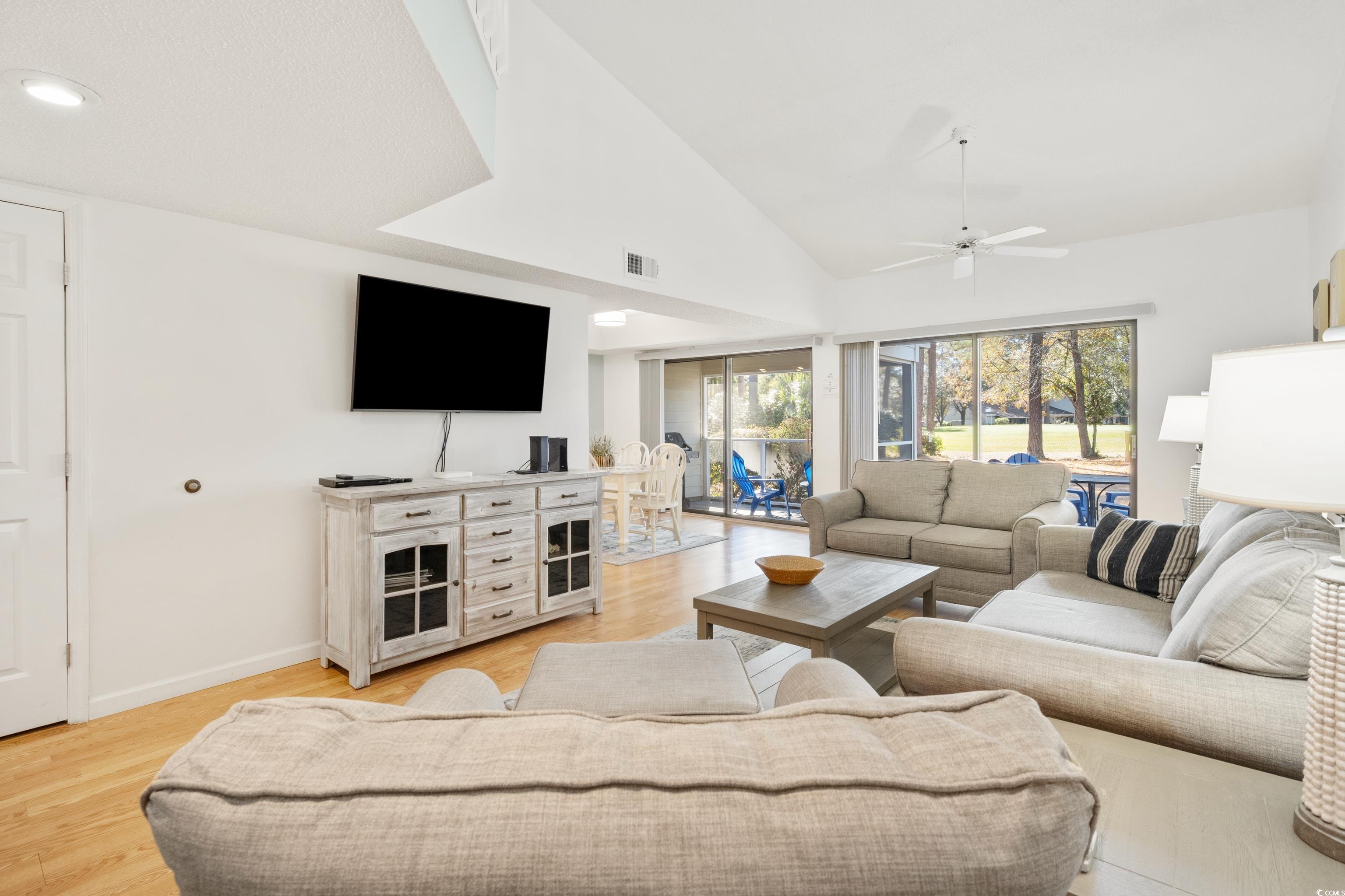 166 Tall Pines Way Unit: 6-19