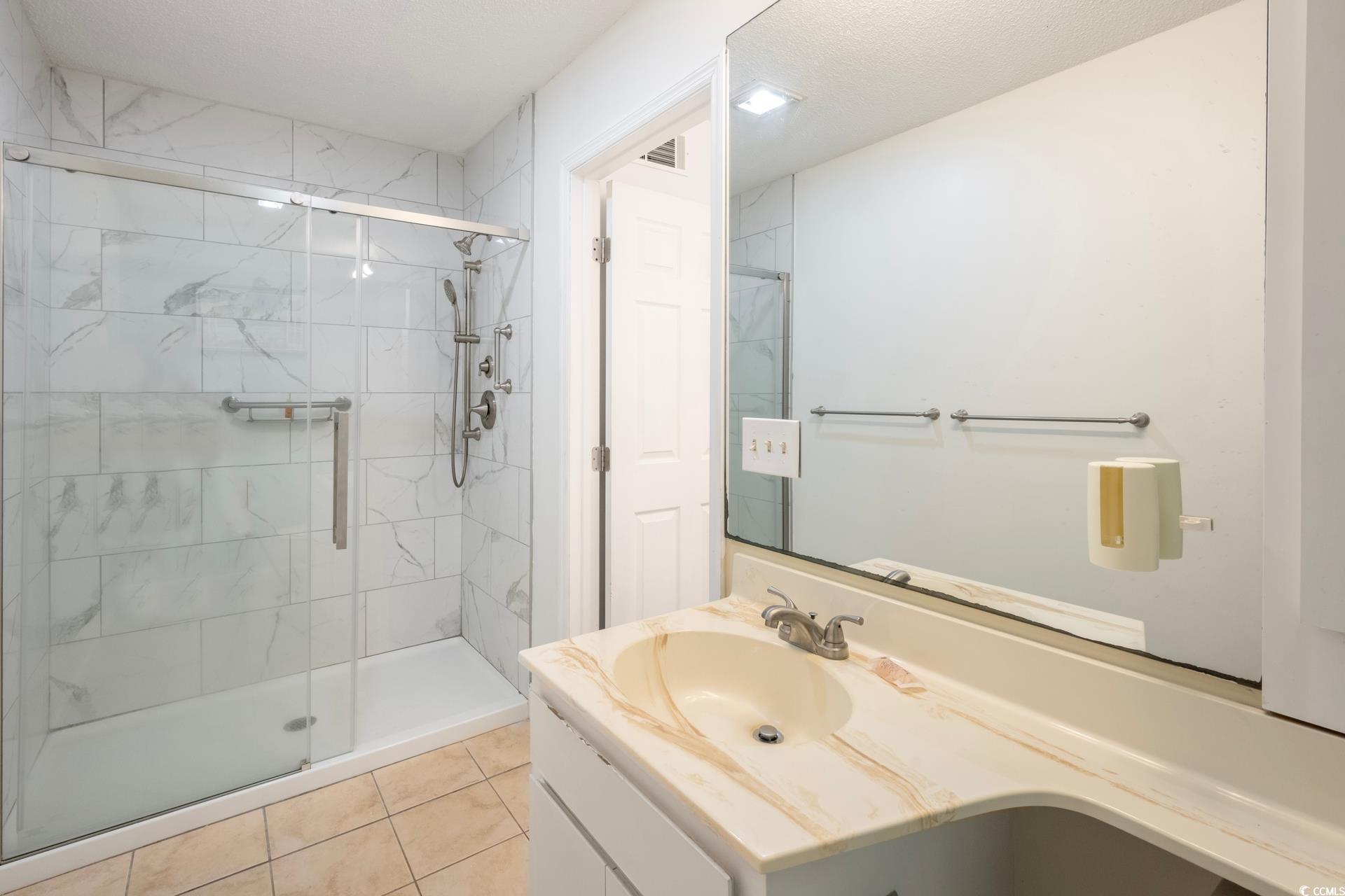 166 Tall Pines Way Unit: 6-19