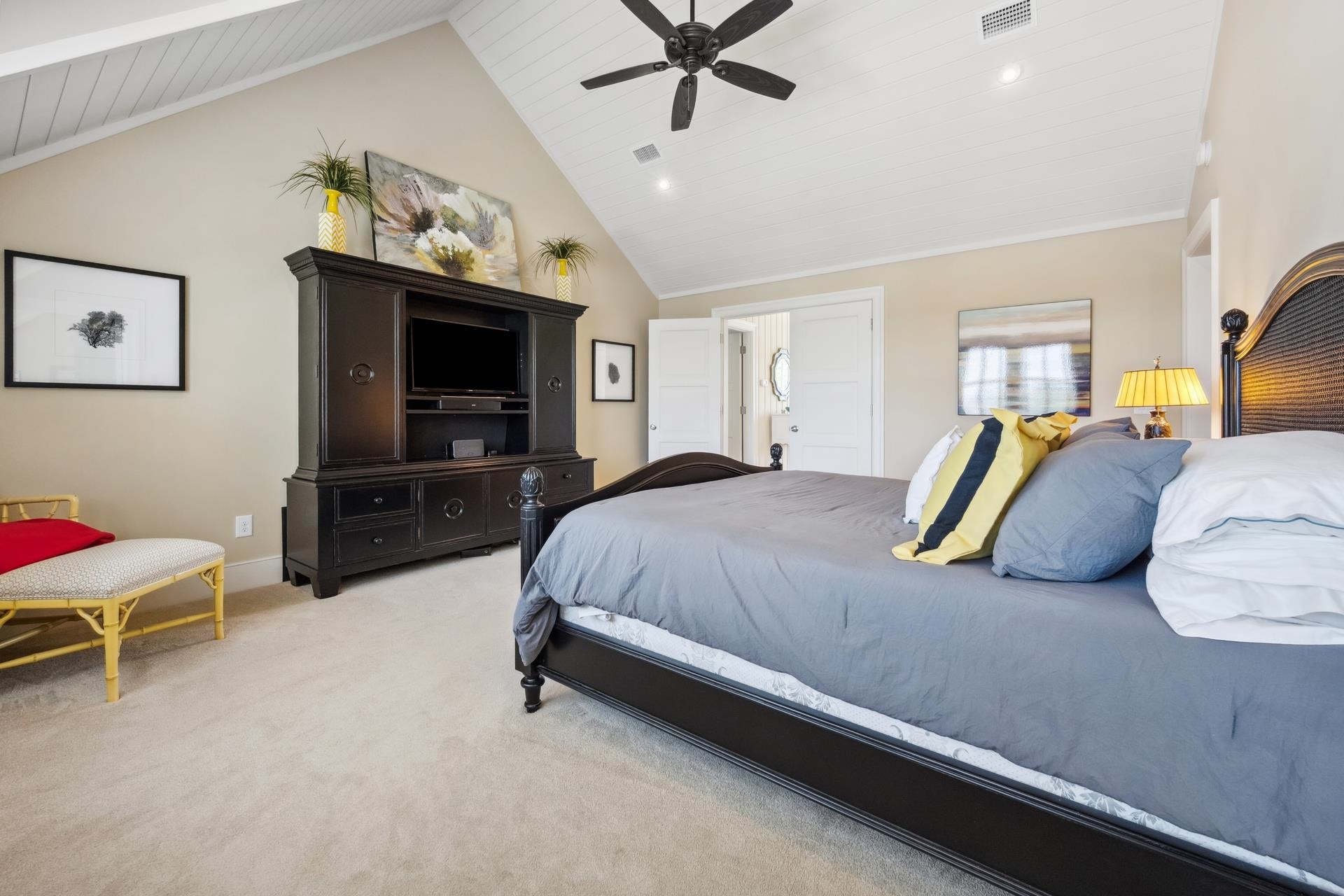 2987 Luvan Blvd.