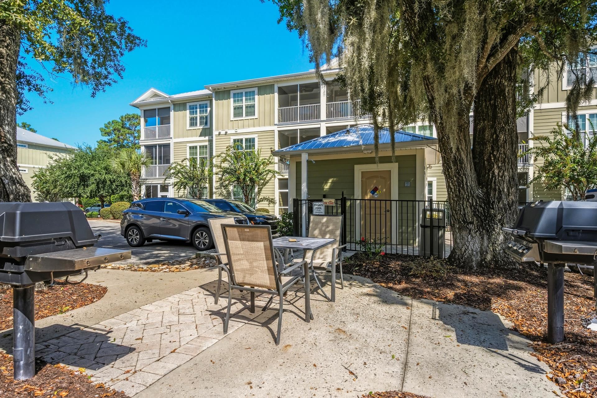 48 Mingo Dr. Unit: 2D