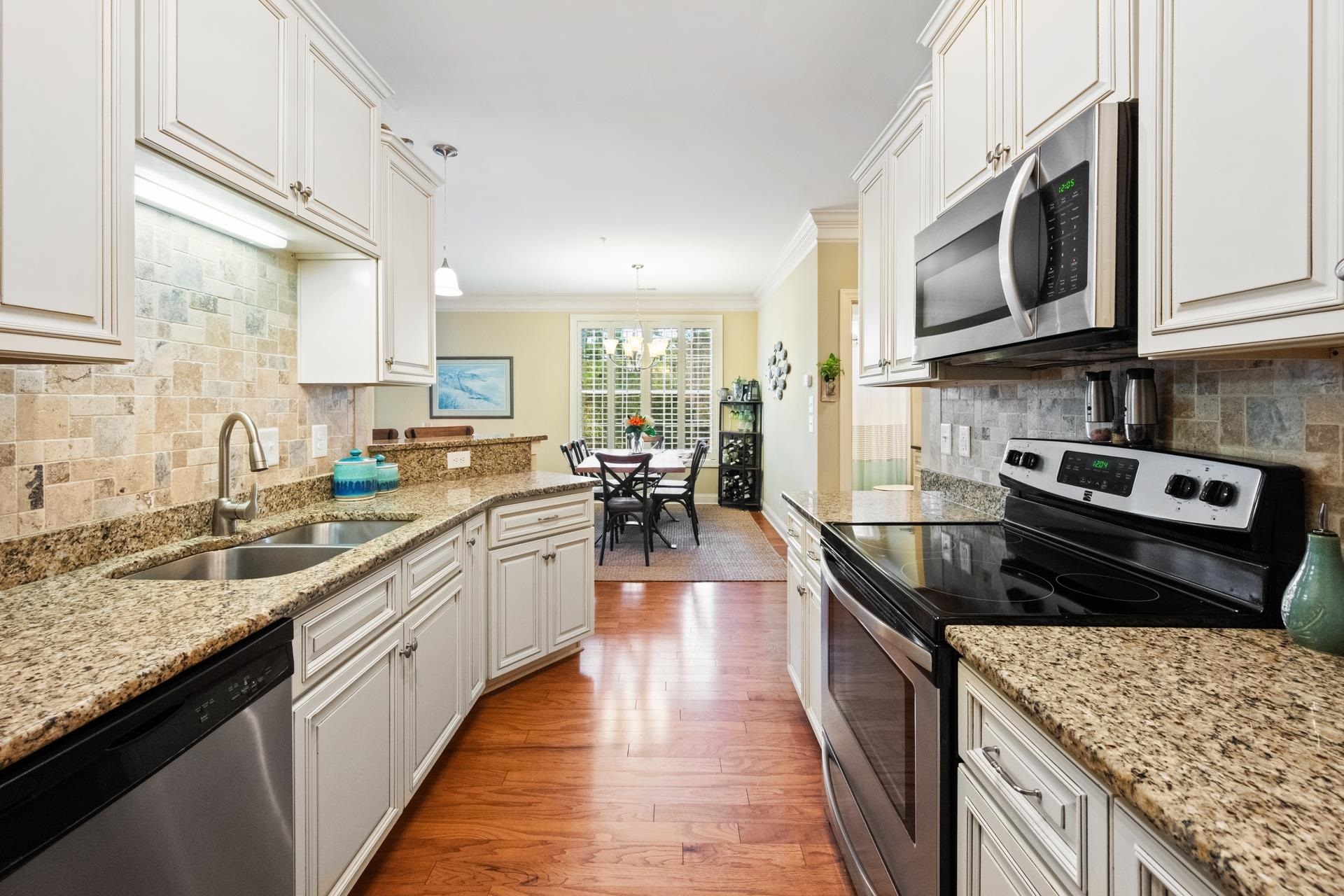 48 Mingo Dr. Unit: 2D