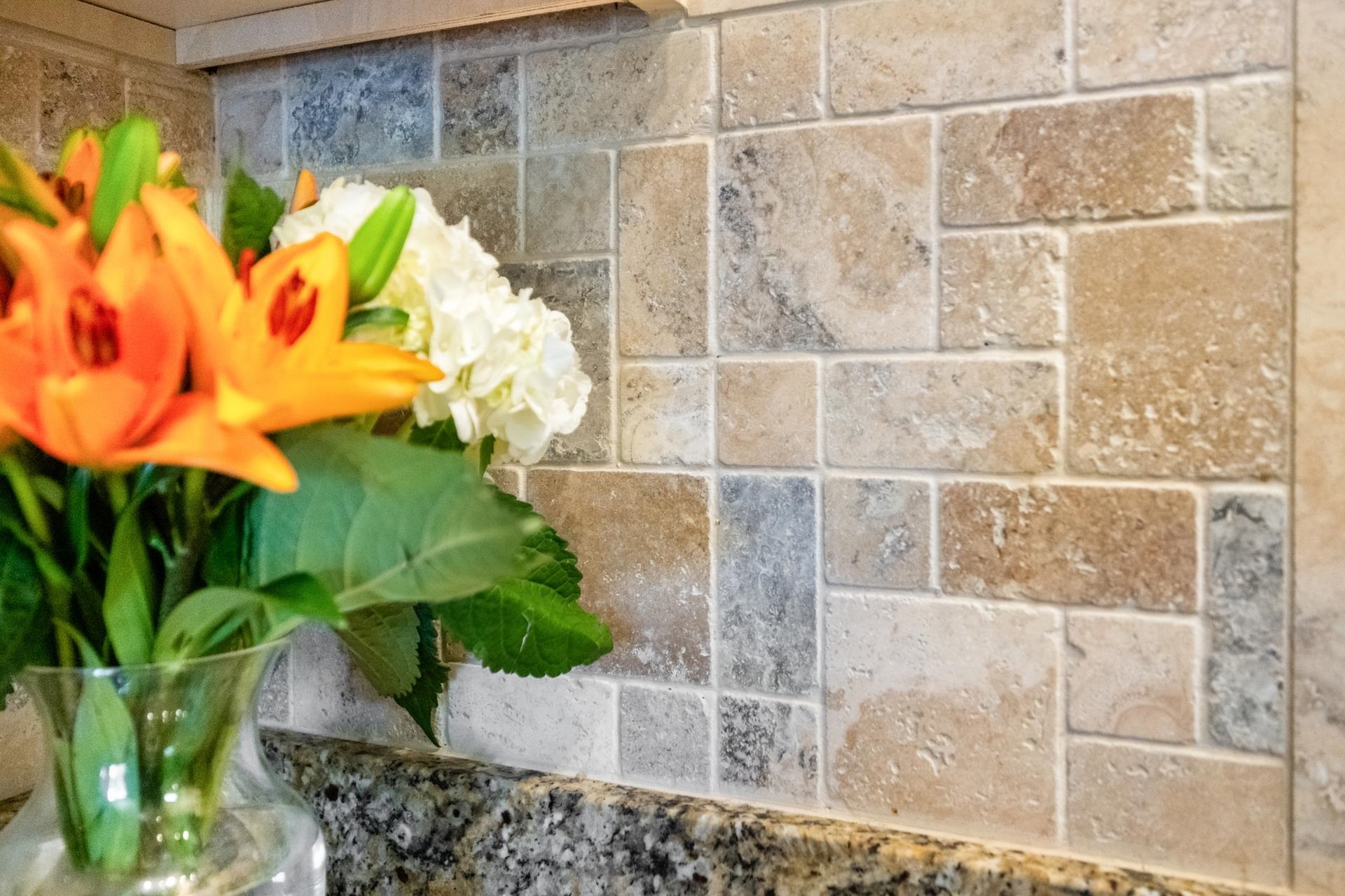 48 Mingo Dr. Unit: 2D