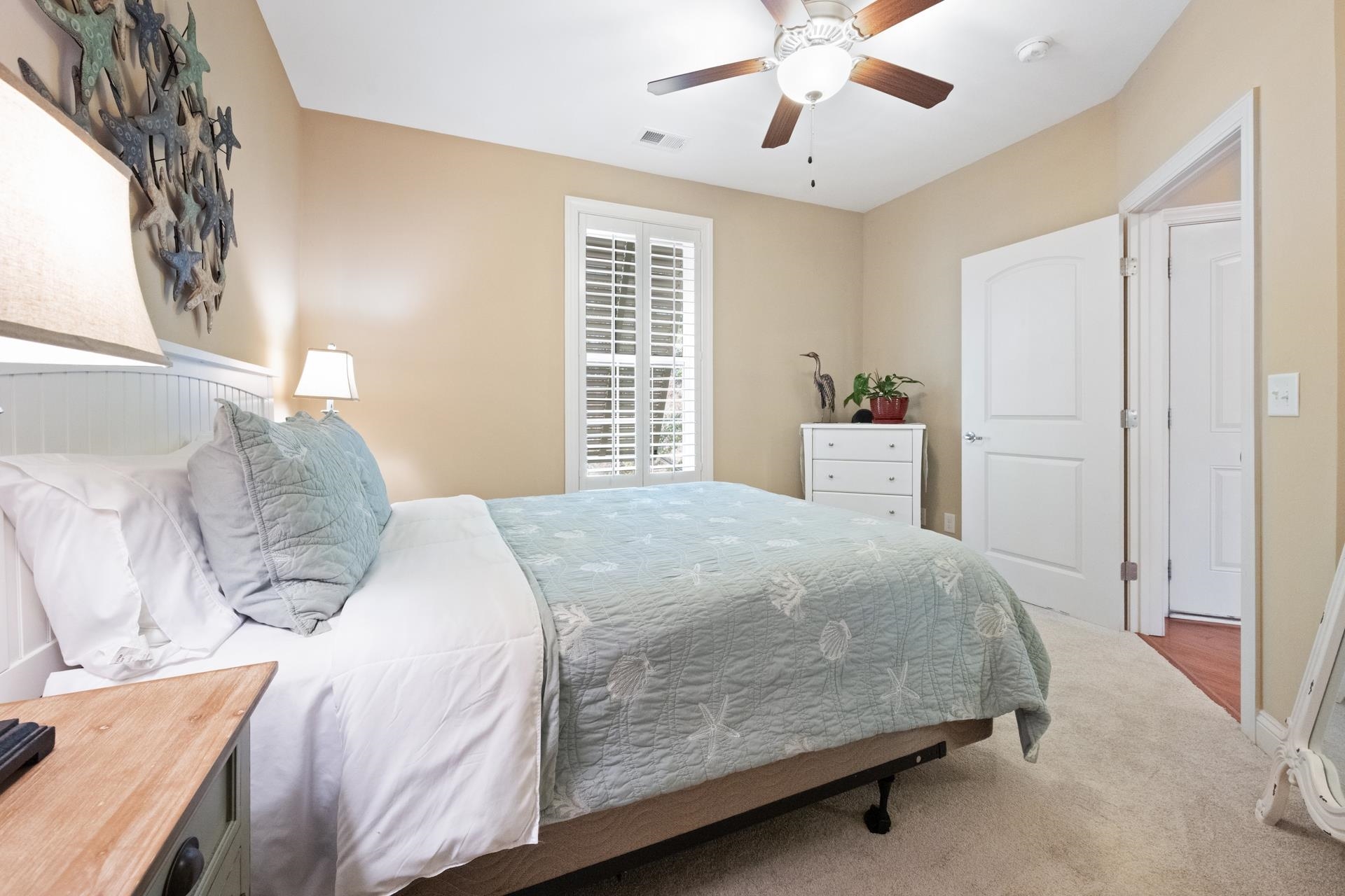 48 Mingo Dr. Unit: 2D