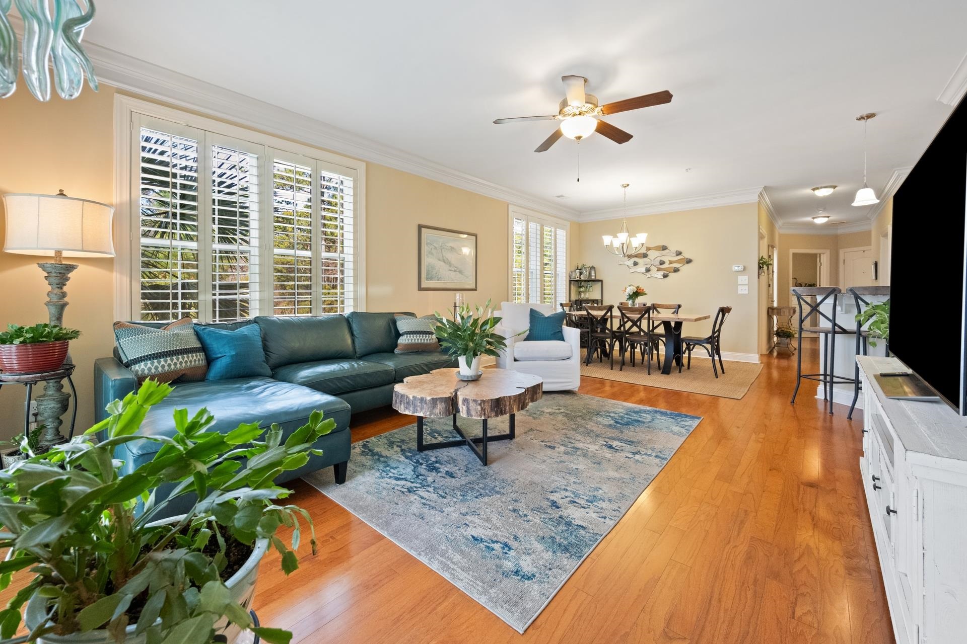 48 Mingo Dr. Unit: 2D