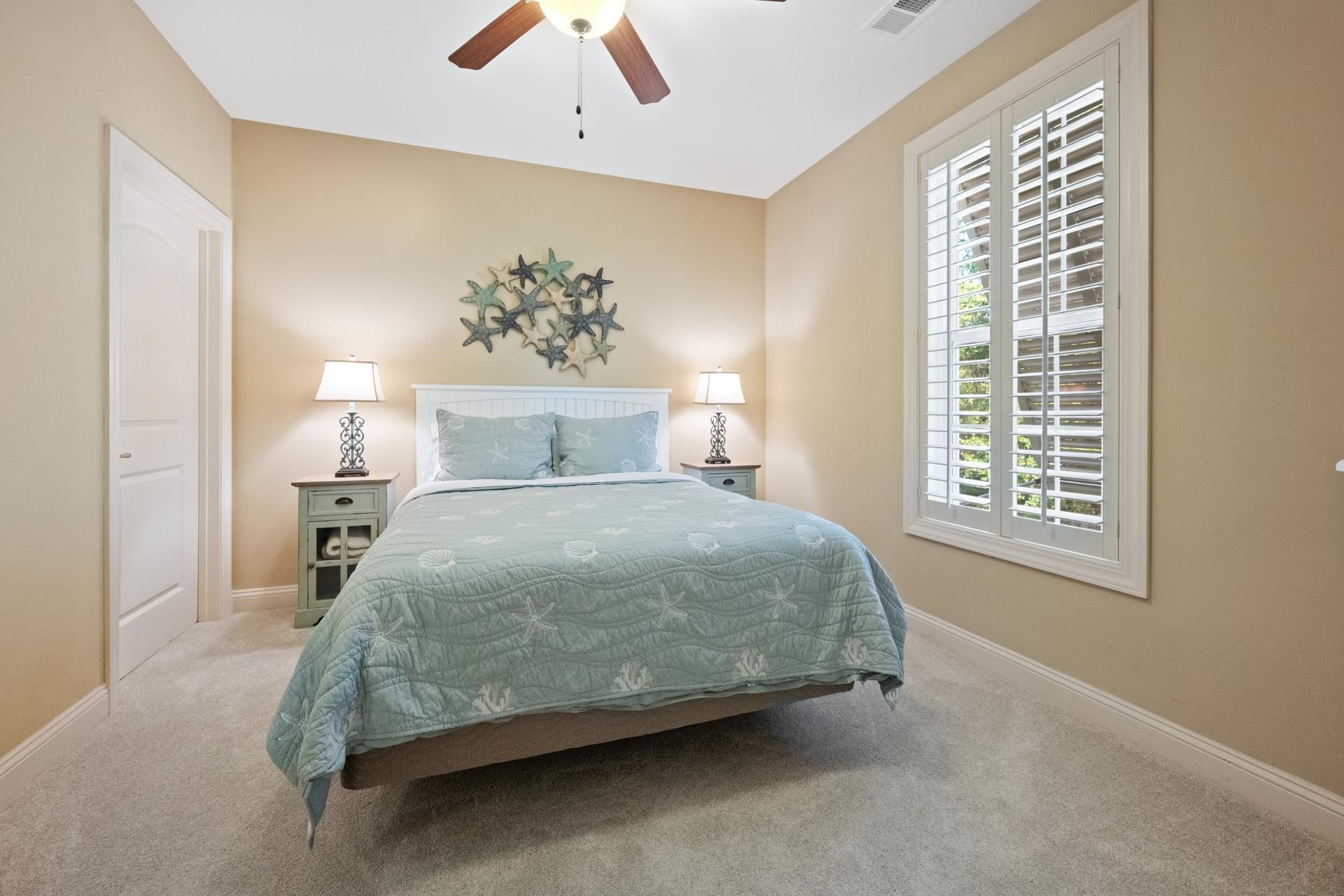 48 Mingo Dr. Unit: 2D