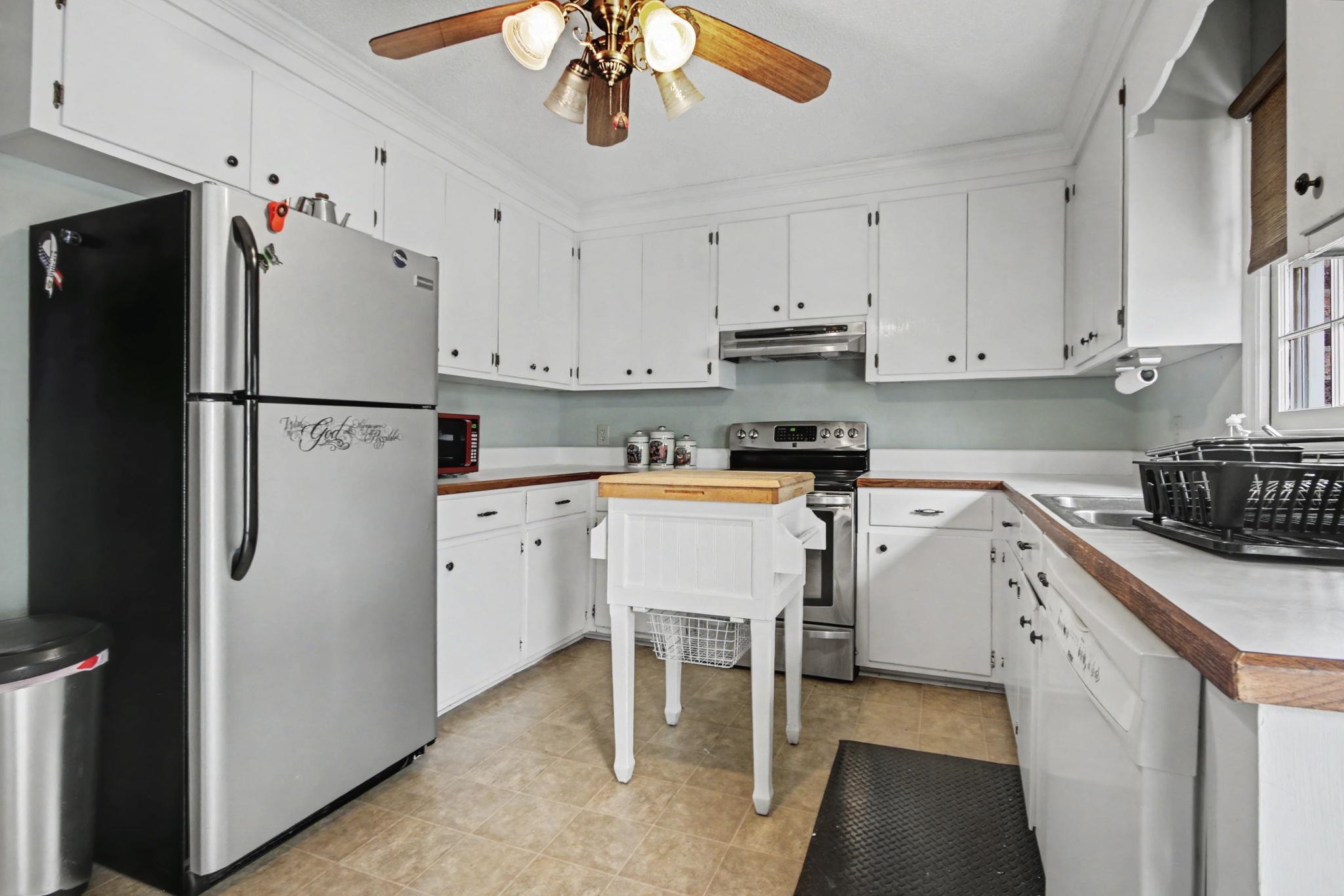 2713 Rion St.