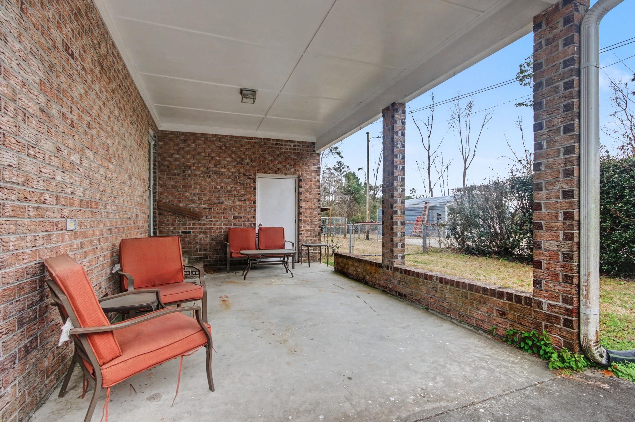2713 Rion St.