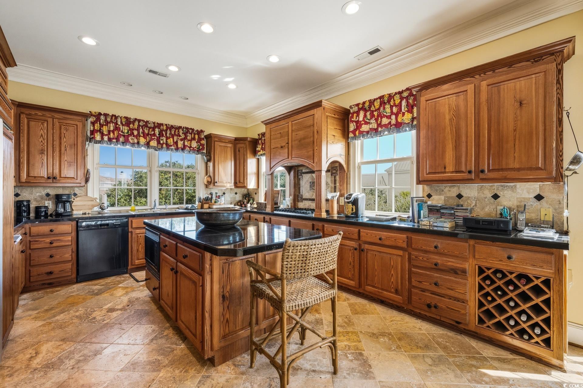 160 Colony Point Dr.