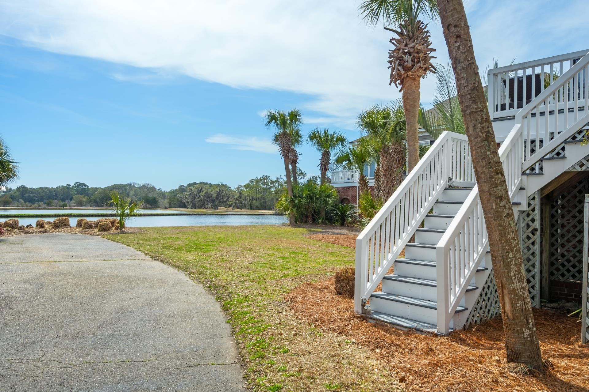 261 Marsh Lake Dr. Unit: 19