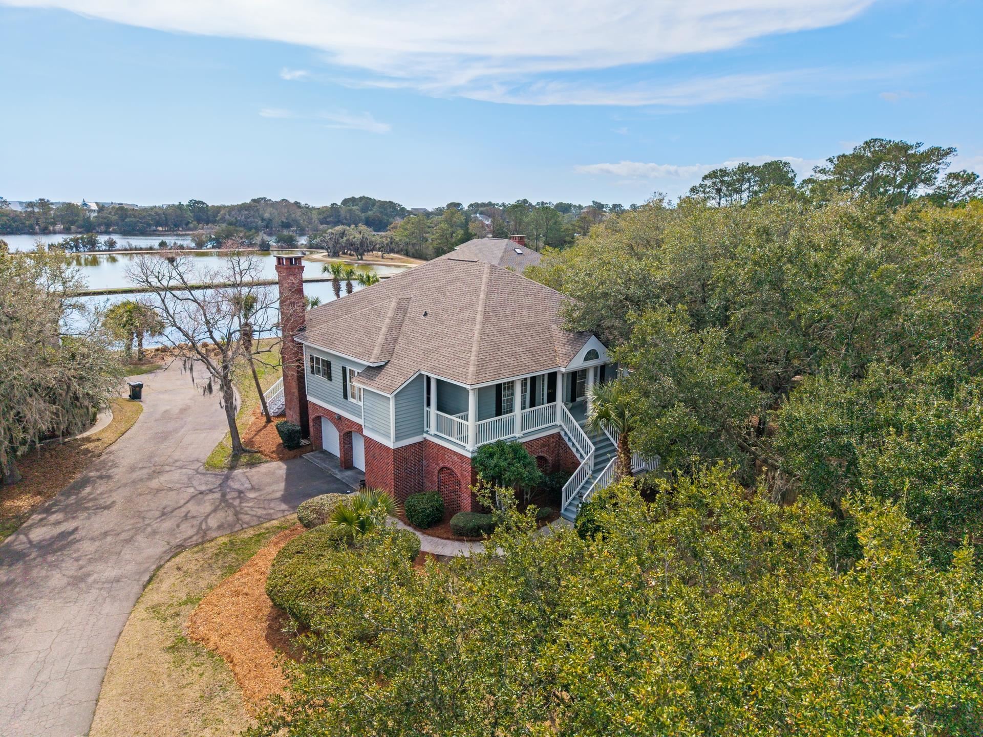 261 Marsh Lake Dr. Unit: 19