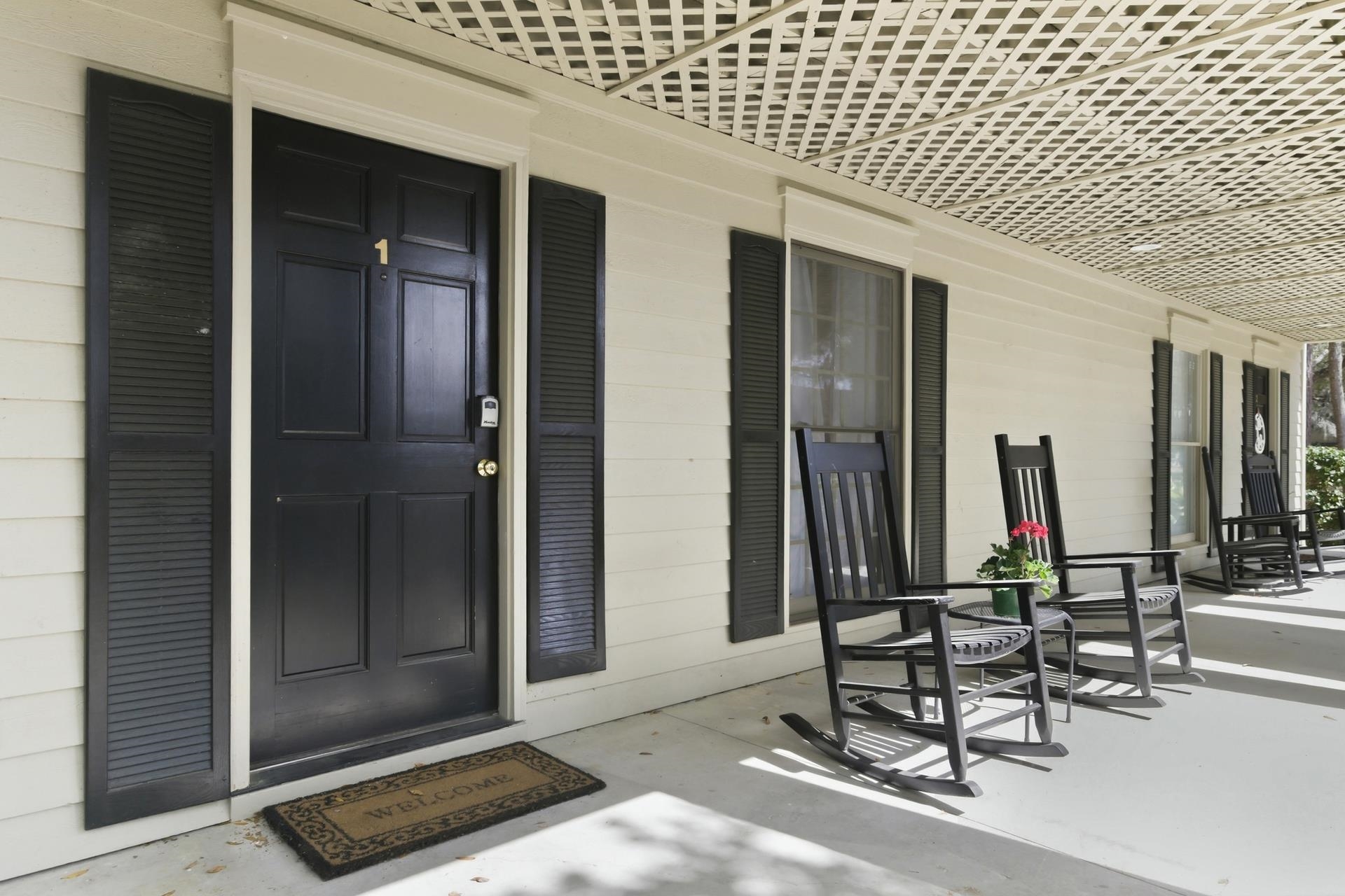 225 Tanglewood Dr. Unit: 1